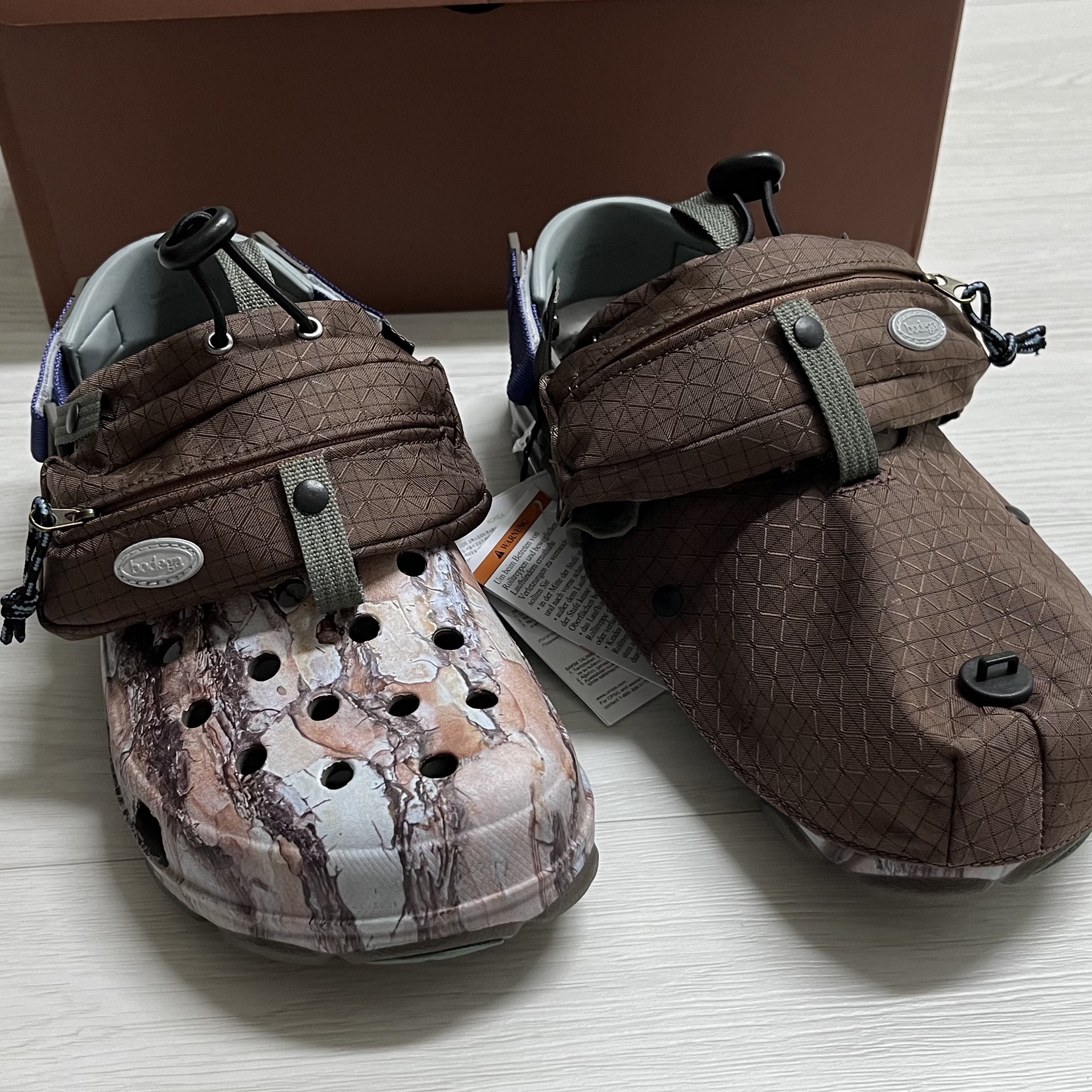 Crocs x Bodega All Terrain Clog 2.0 Nict-Tech Rustic Sedona 착용 스타일 - 4