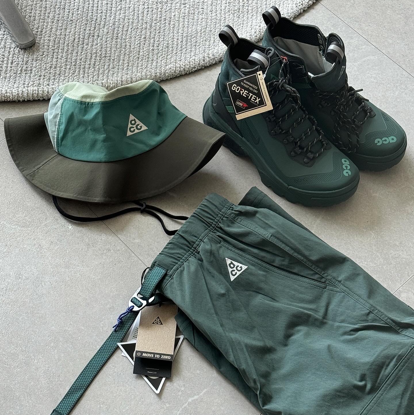 Nike NRG ACG Bucket Bicoastal, Nike ACG Air Zoom Gaiadome Gore-Tex Vintage Green 착용 스타일 - 1