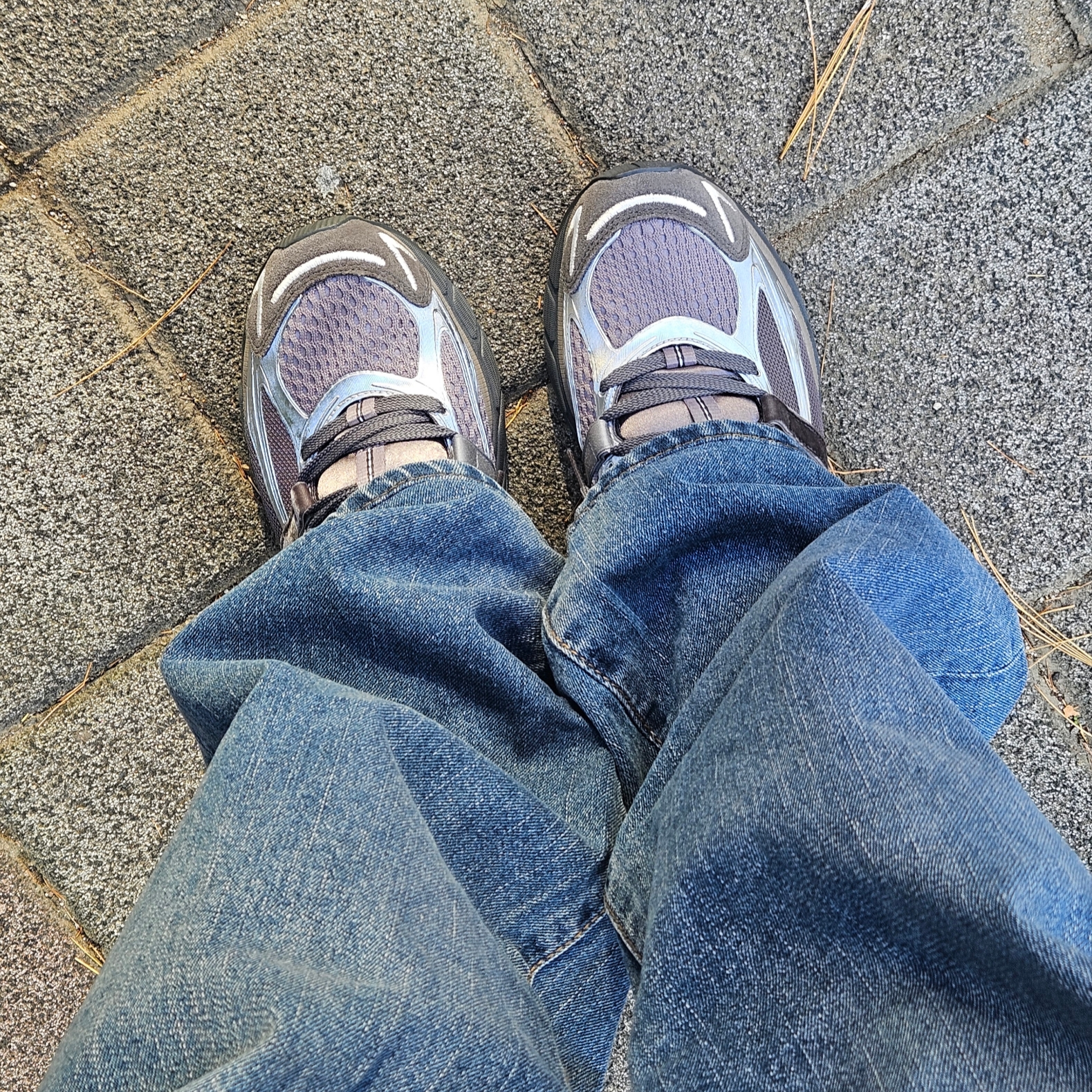 Adidas x Song for the Mute Adistar Cushion Taupe Metallic Granite 착용 스타일