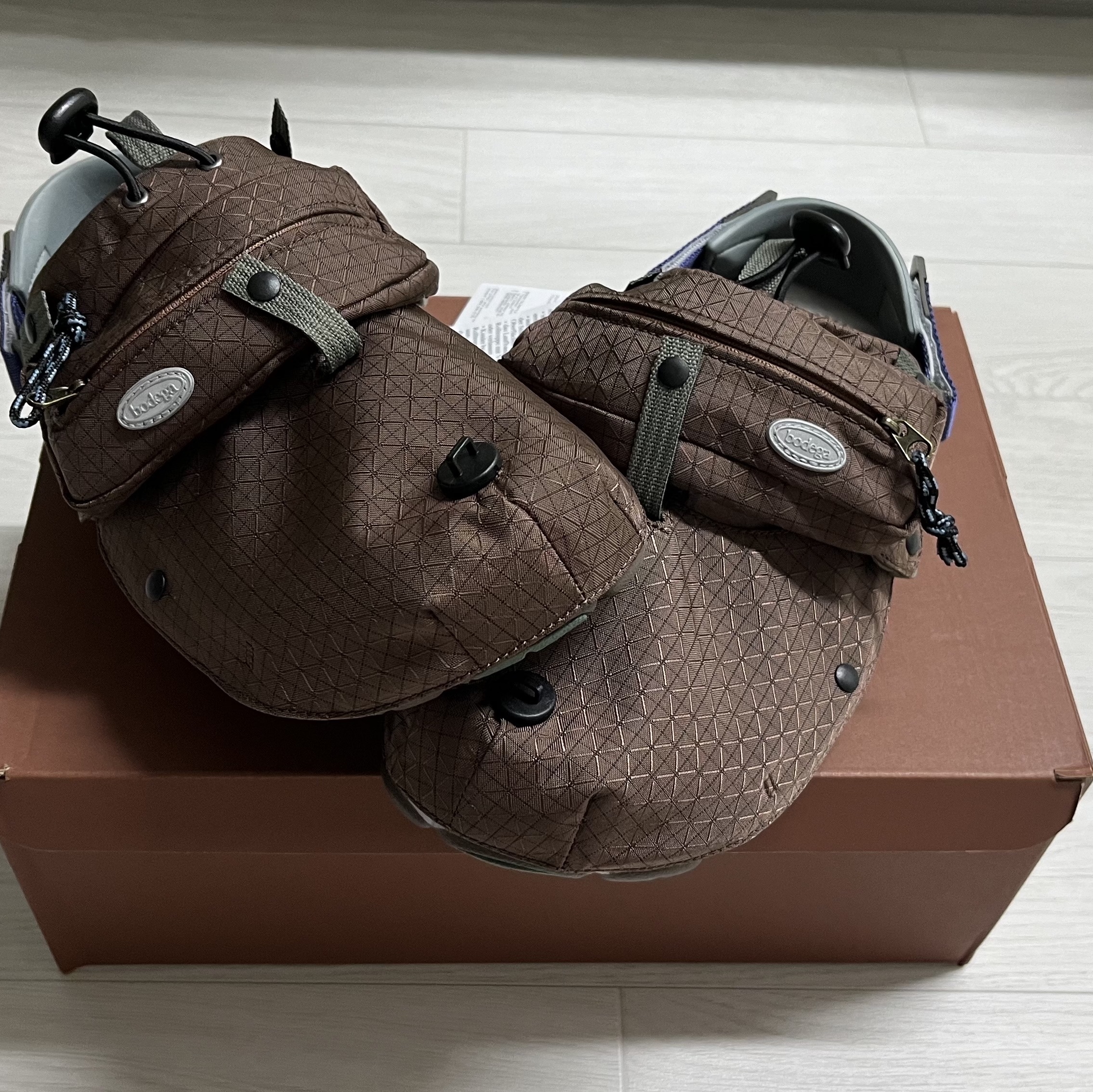 Crocs x Bodega All Terrain Clog 2.0 Nict-Tech Rustic Sedona 착용 스타일 - 1