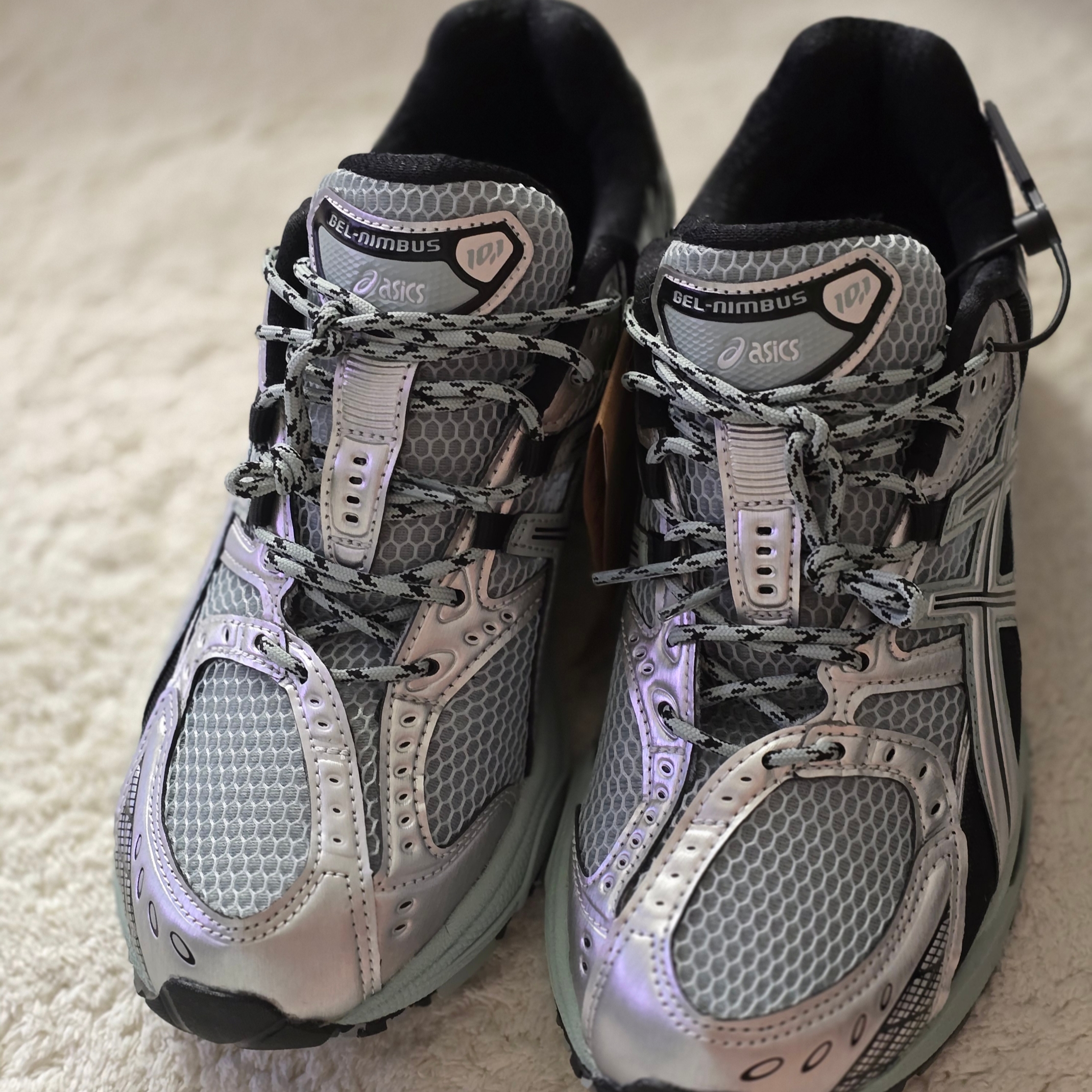 Asics Gel-Nimbus 10.1 Ocean Haze Pure Silver 착용 스타일