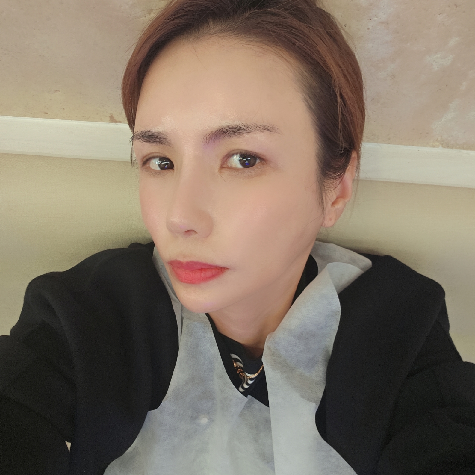 (W) Hermes Mini Pop H Pendant Rose Gold & Noir, Louis Vuitton Monogram Classic Muffler Black 착용 스타일 - 9