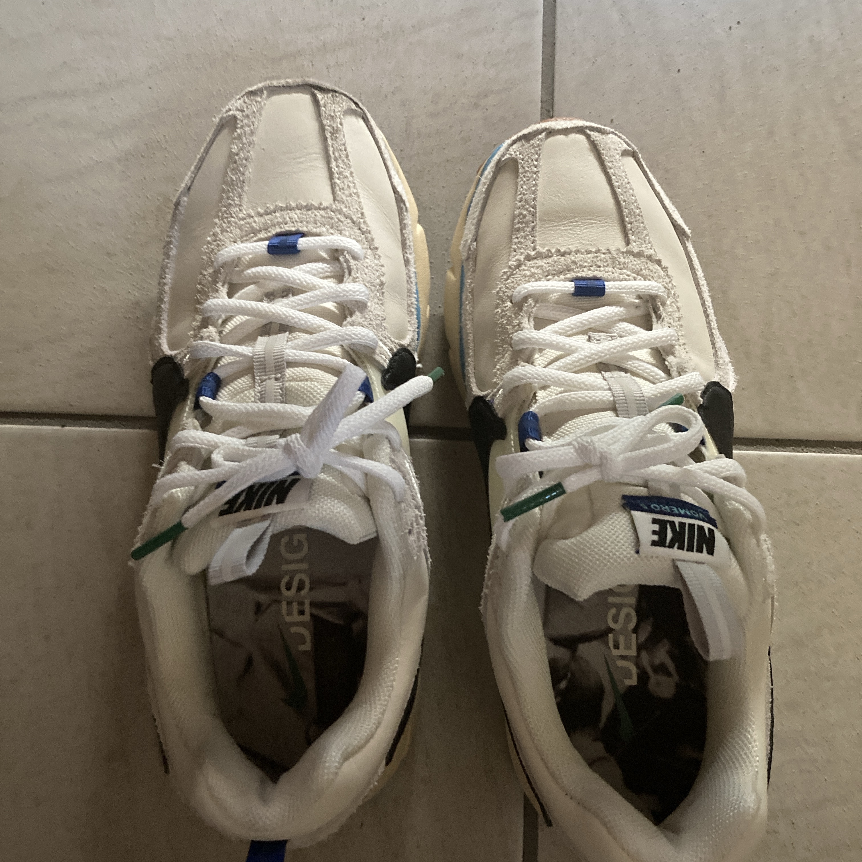 (W) Nike Zoom Vomero 5 PRM Designed by Japan 착용 스타일