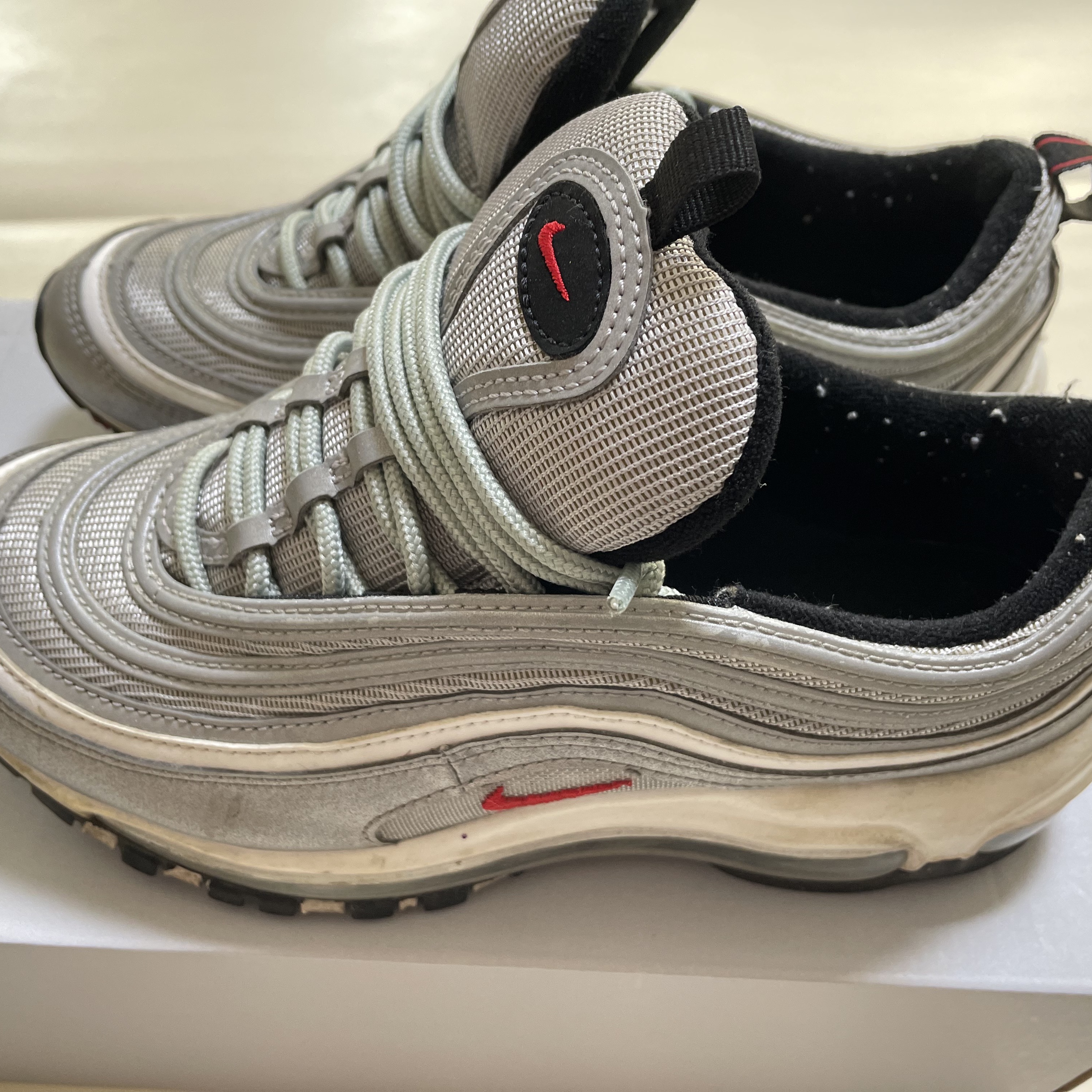 Nike Air Max 97 OG Silver Bullet 2022 착용 스타일 - 3