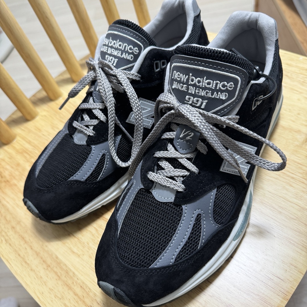 New Balance 991v2 Made in UK Black 착용 스타일 - 2