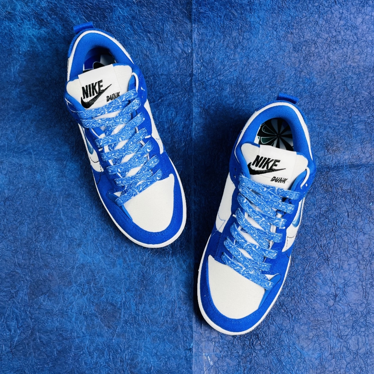 (W) Nike Dunk Low Disrupt 2 White and University Blue 착용 스타일