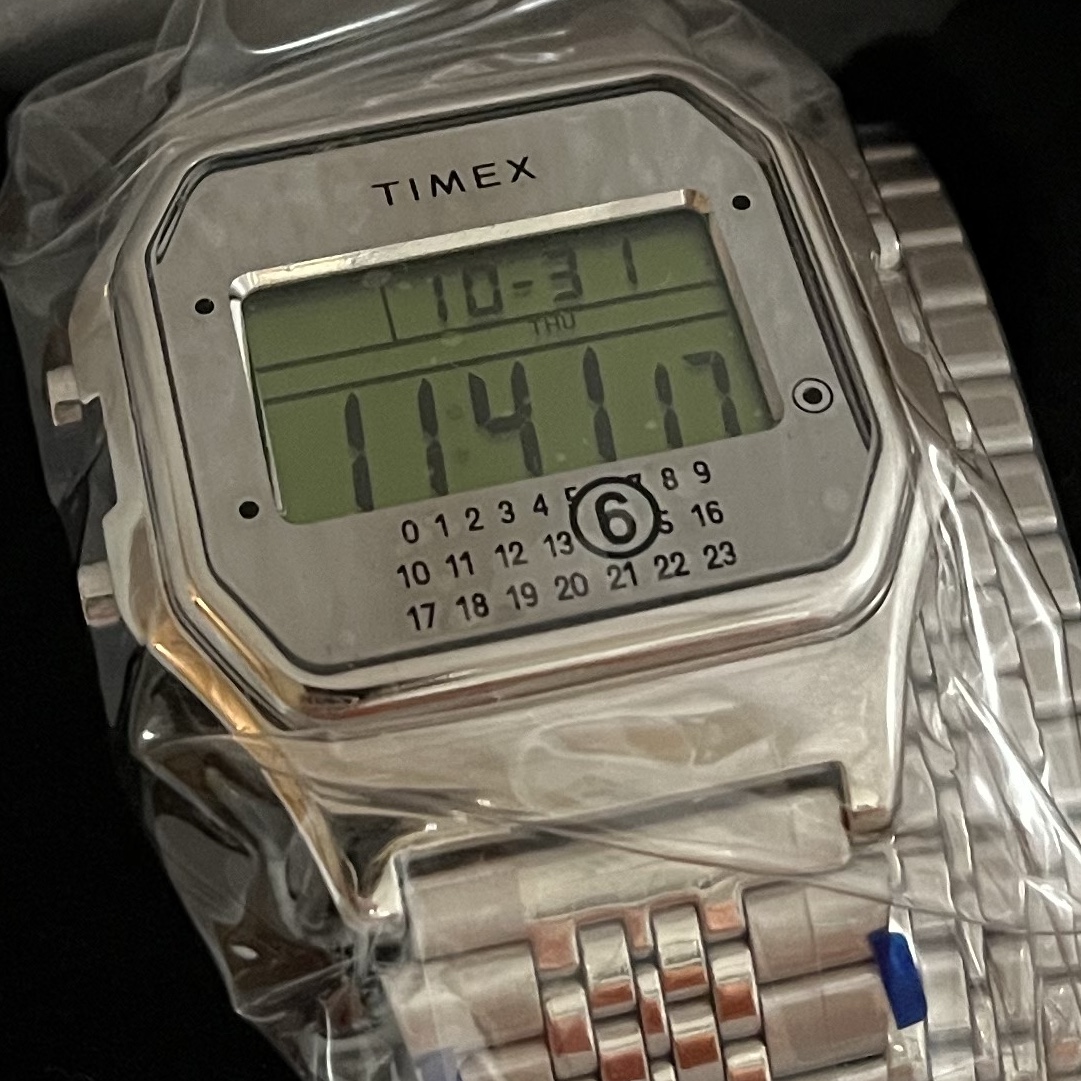 Timex x MM6 Maison Margiela T80 Gift Set w/ Extra Bracelet Stainless Steel 착용 스타일