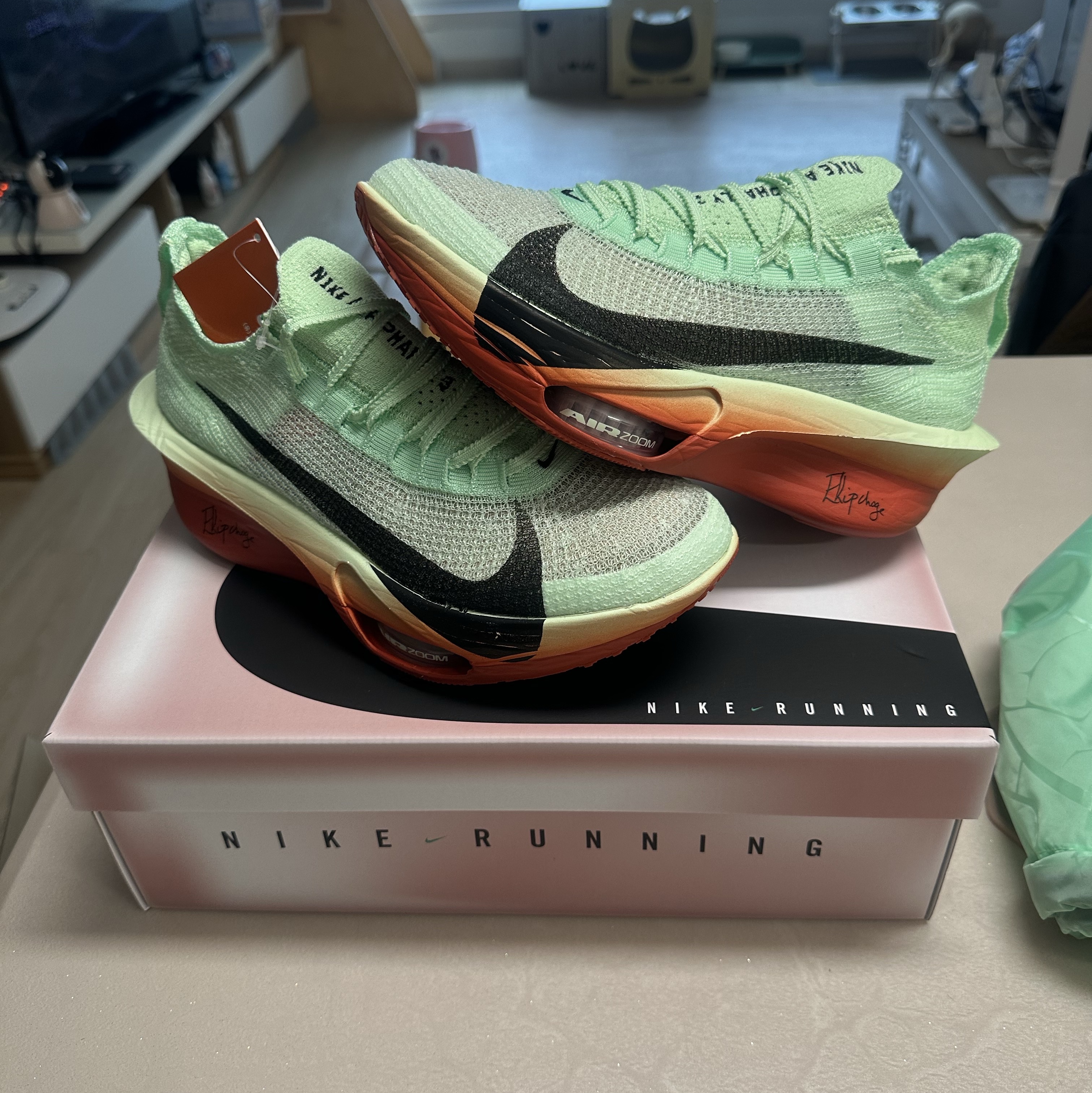 Nike Air Zoom Alphafly Next% 3 Eliud Kipchoge 착용 스타일 - 1