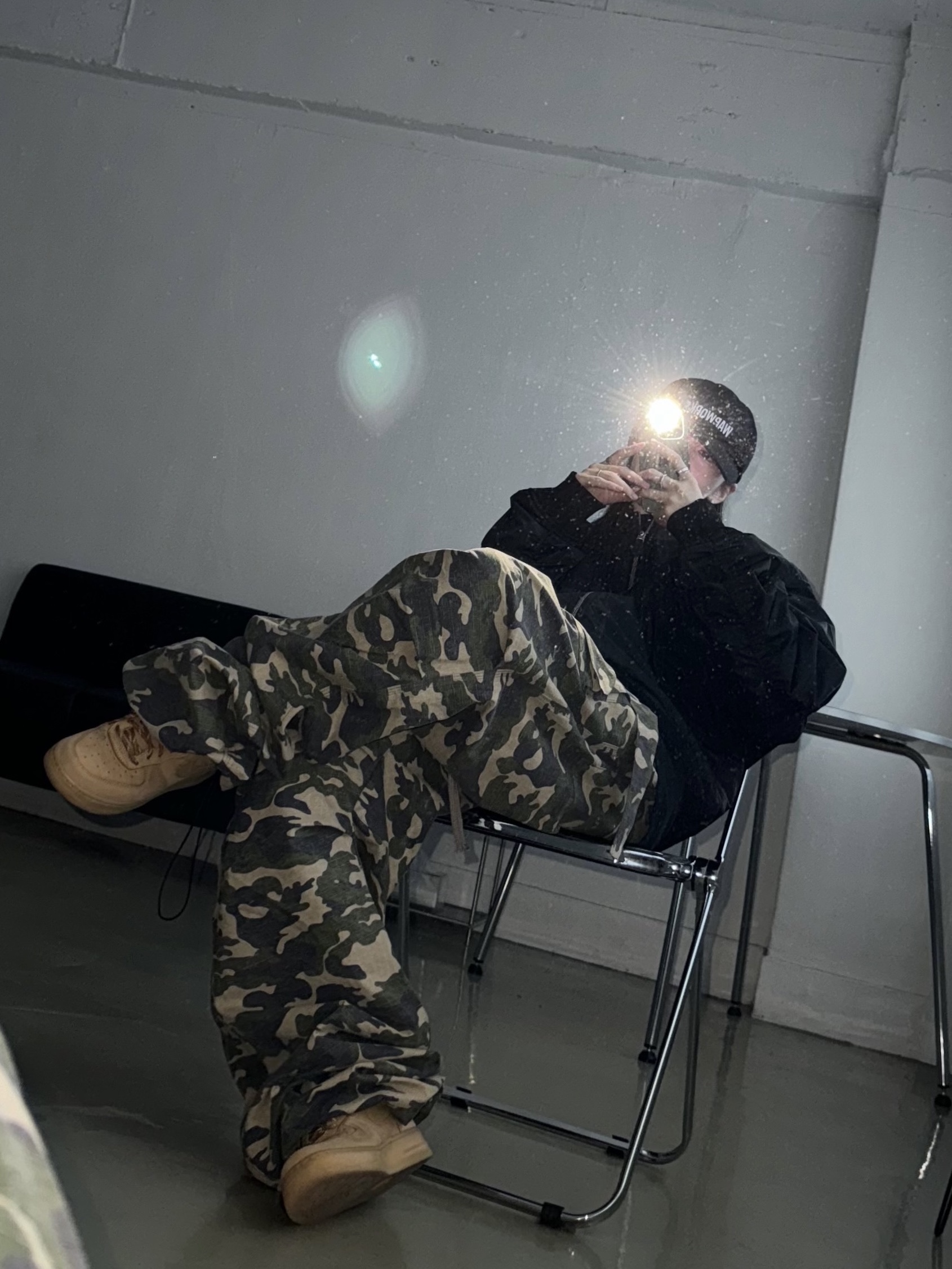 Wapworks Wide Safety Cargo Pants Camo, Nike Air Force 1 '07 WB Flax 착용 스타일 - 1