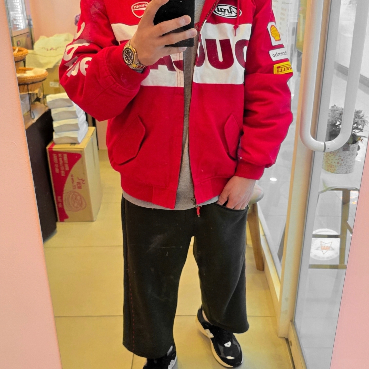 New Balance 2002R Eclipse Castlerock, Supreme x Ducati Hooded Racing Jacket Red - 24SS 착용 스타일