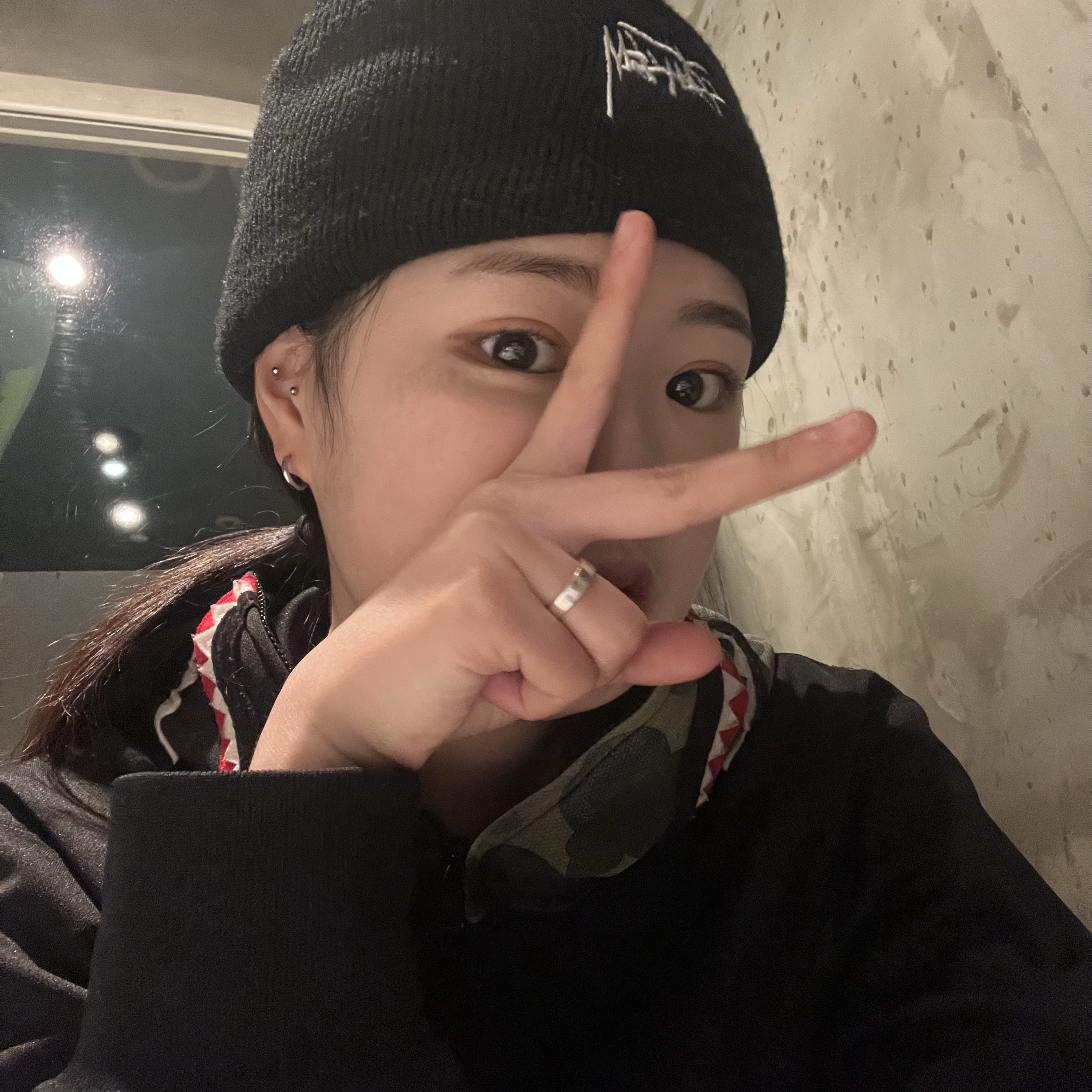BAPE Shark Full Zip Hoodie Black, Stussy Stock Cuff Beanie Black 착용 스타일 - 2