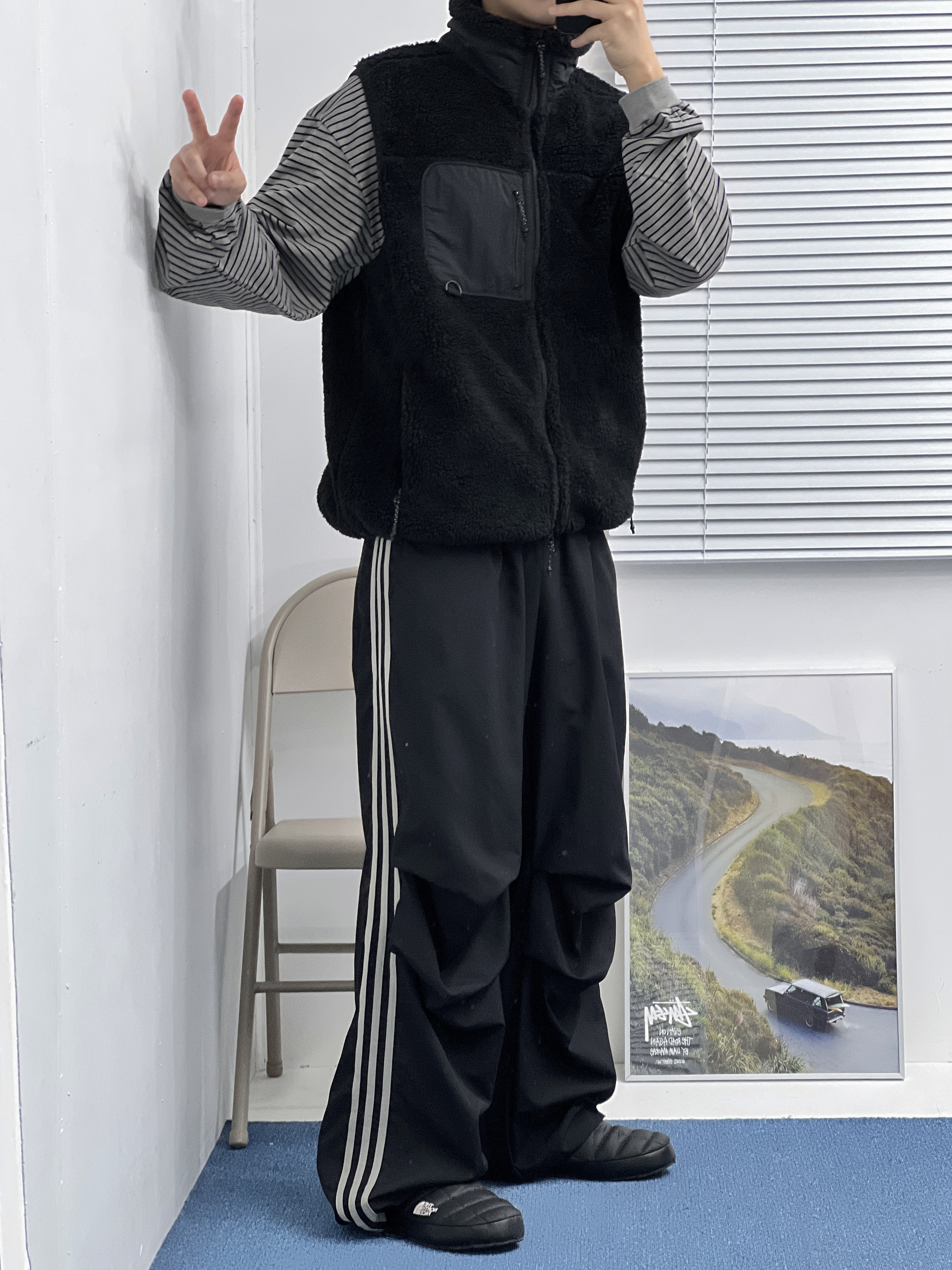 The North Face Thermoball Traction Mule V Black 착용 스타일 - 3