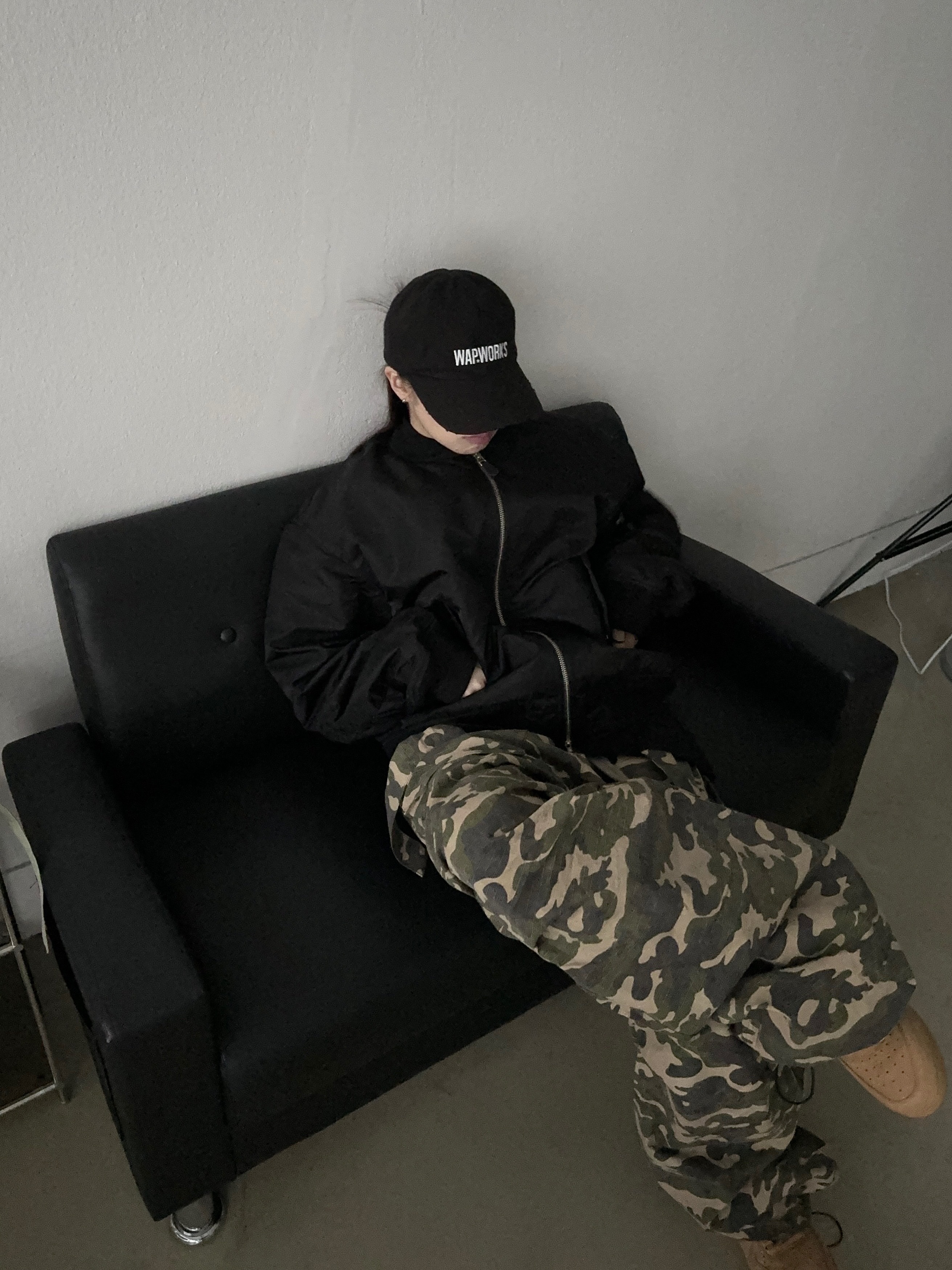 Wapworks Wide Safety Cargo Pants Camo, Nike Air Force 1 '07 WB Flax 착용 스타일 - 3