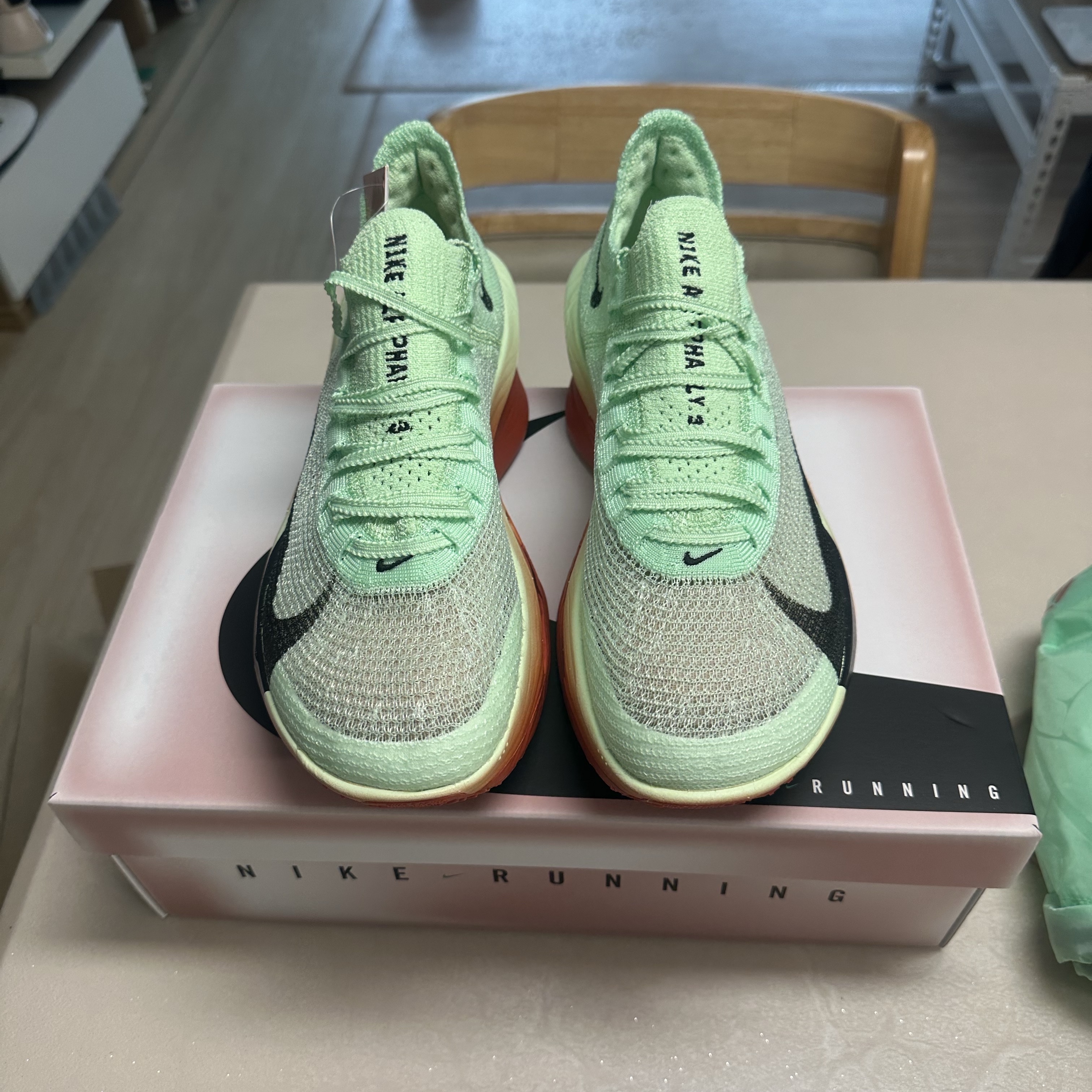 Nike Air Zoom Alphafly Next% 3 Eliud Kipchoge 착용 스타일 - 2