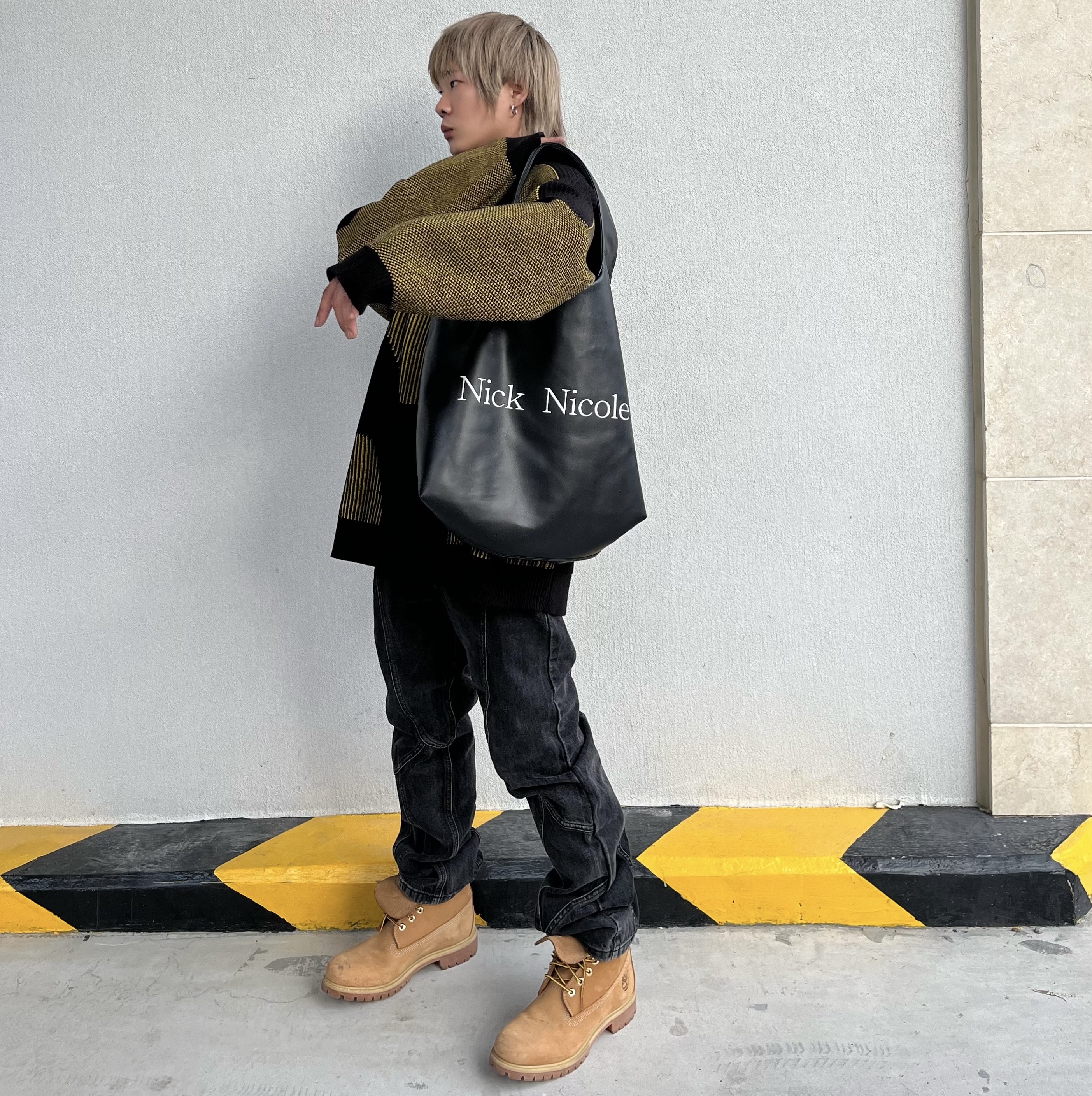 Ajobyajo Paneled Mixed Knit Sweater Black, Timberland Premium 6 inch Waterproof Boot Wheat Nubuck - Wide 착용 스타일 - 1