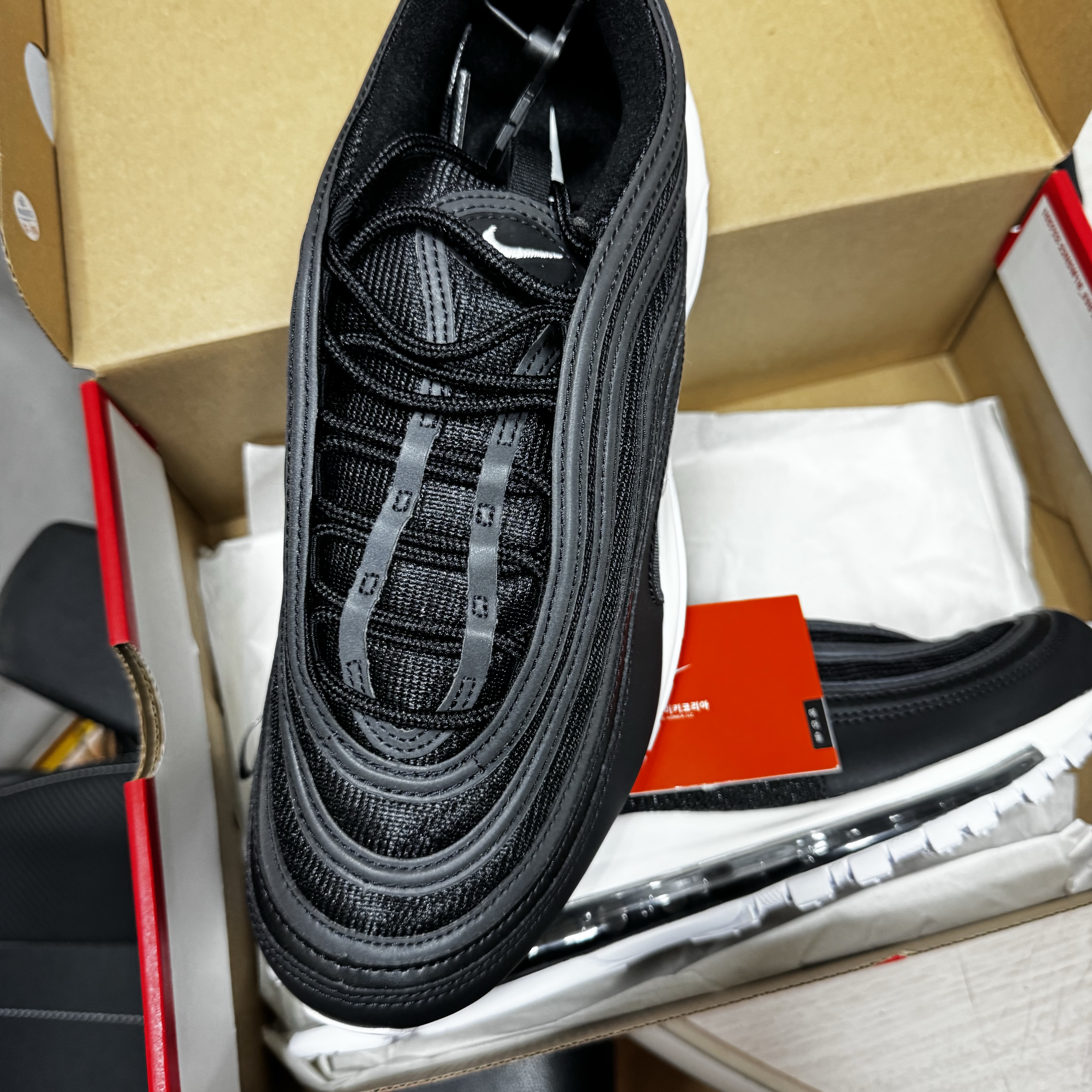 Nike Air Max 97 Black White 착용 스타일 - 2