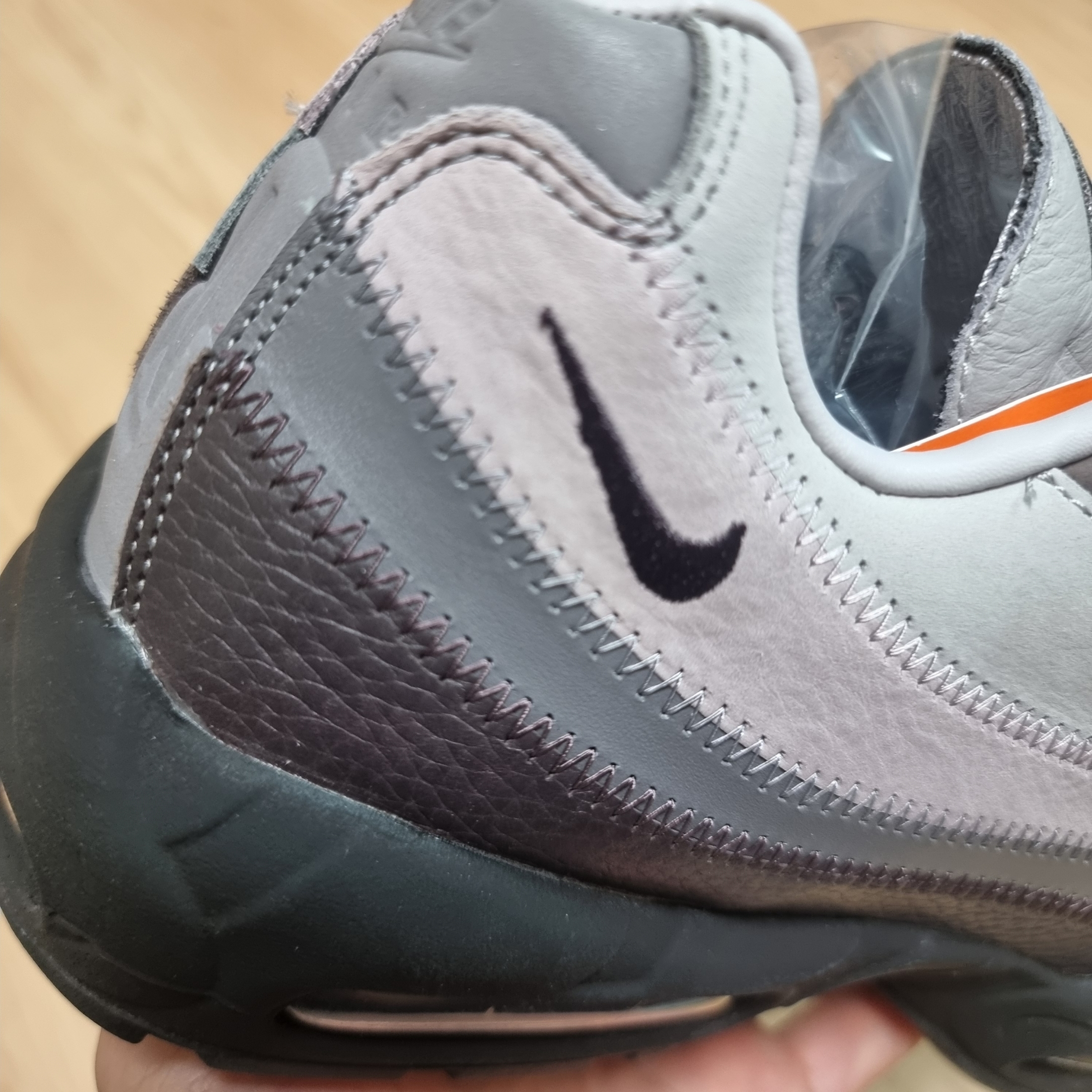Nike x A Ma Maniere Air Max 95 W.Y.W.S. 착용 스타일 - 3