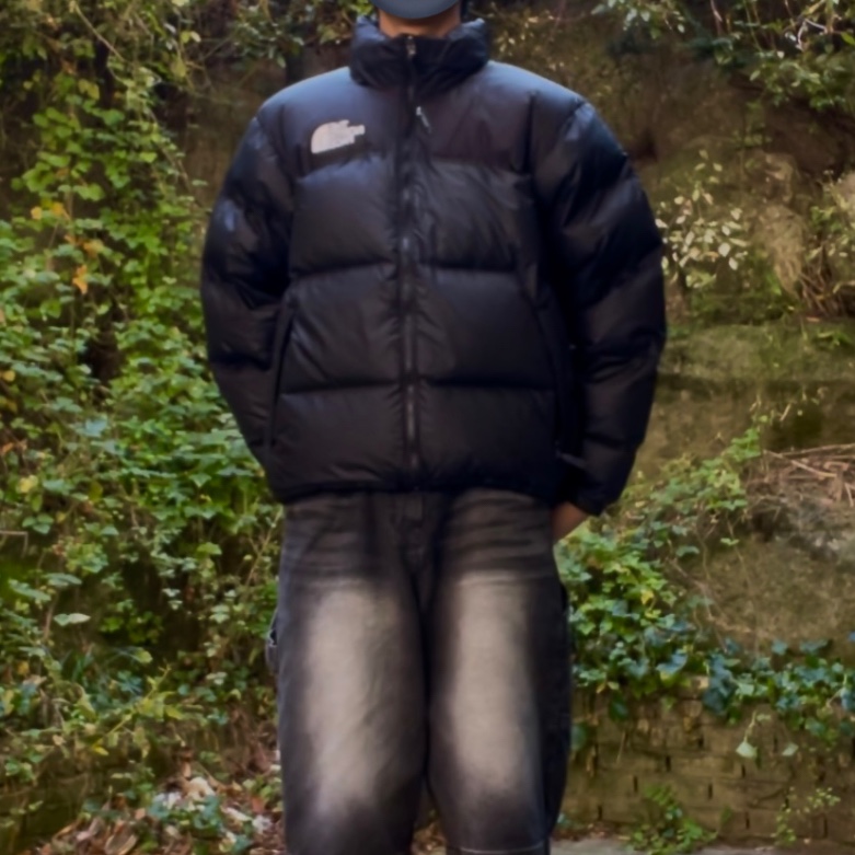 The North Face 1996 Retro Nuptse Down Jacket TNF Black 착용 스타일 - 2