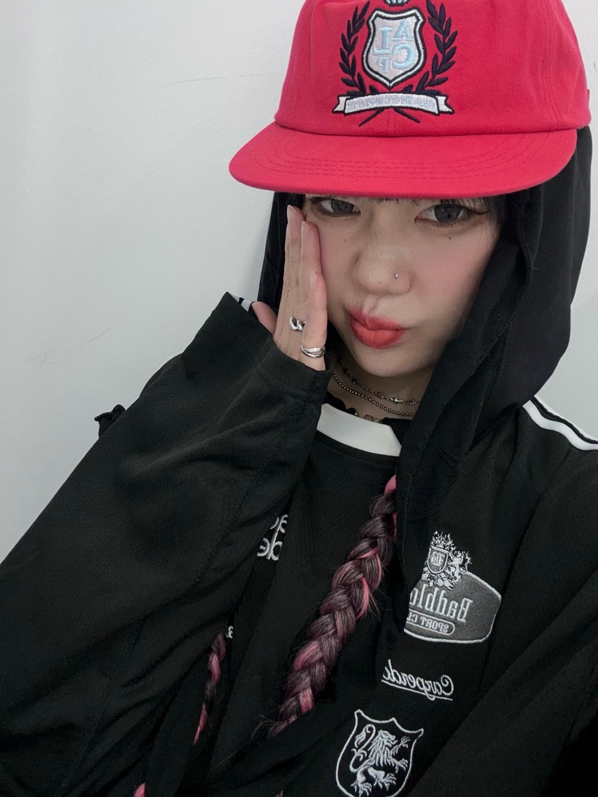 Allincomplete ALCP High School Cap Red 착용 스타일 - 3
