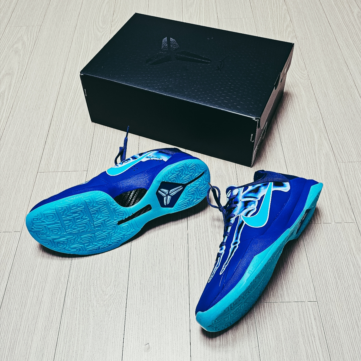 Nike Kobe 5 Protro Deep Royal Blue 착용 스타일 - 1