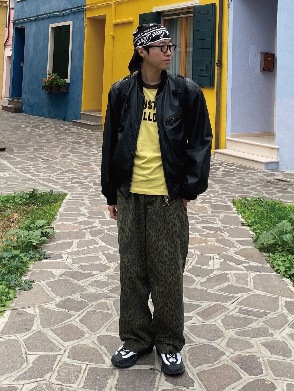 ersco Leopard Baggy Trousers Khaki, Nike x Comme des Garcons Homme Plus ACG Mountain Fly 2 Low Black White 착용 스타일 - 3