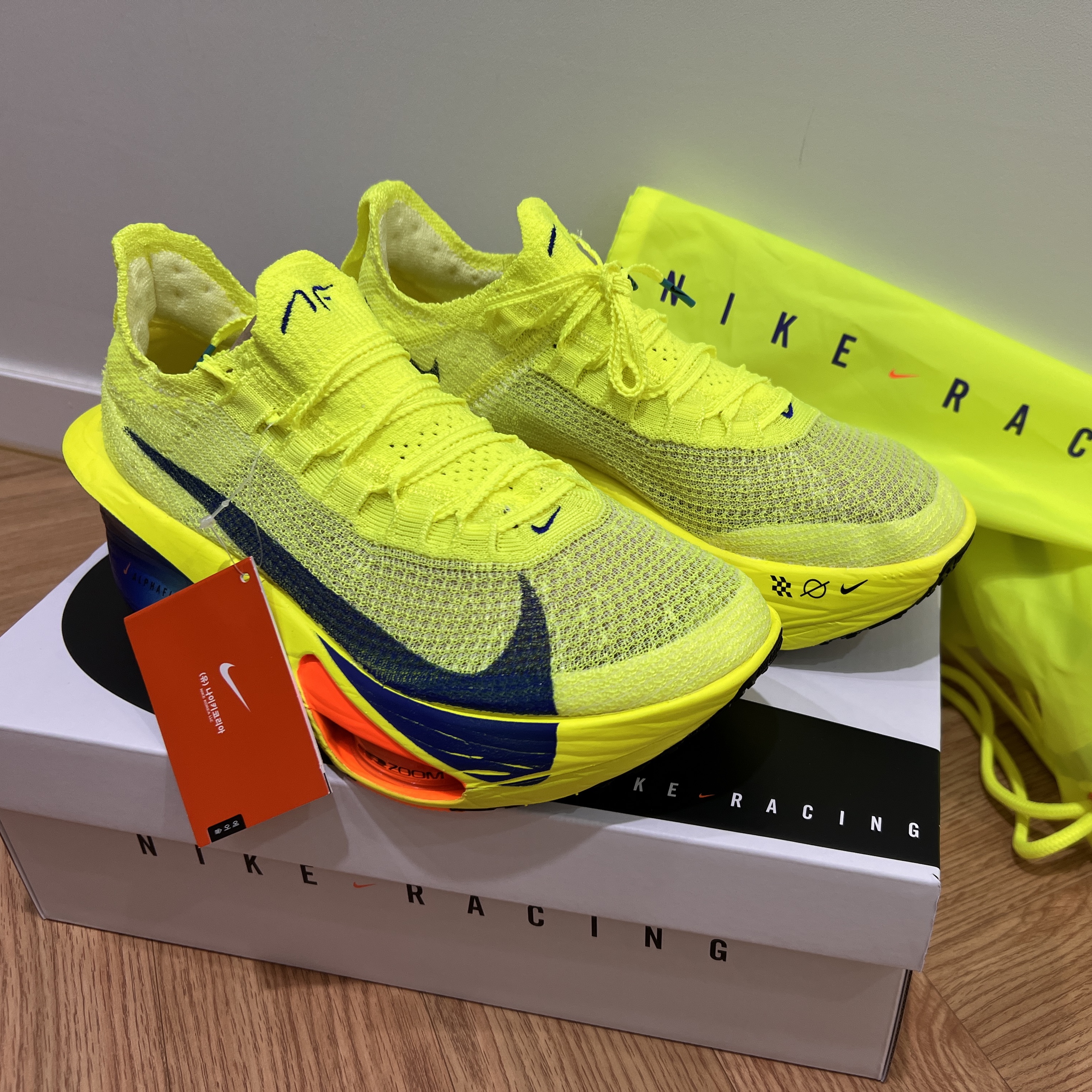 Nike Zoom Fly 6 Eliud Kipchoge, Nike Air Zoom Alphafly Next% 3 Volt 착용 스타일 - 7