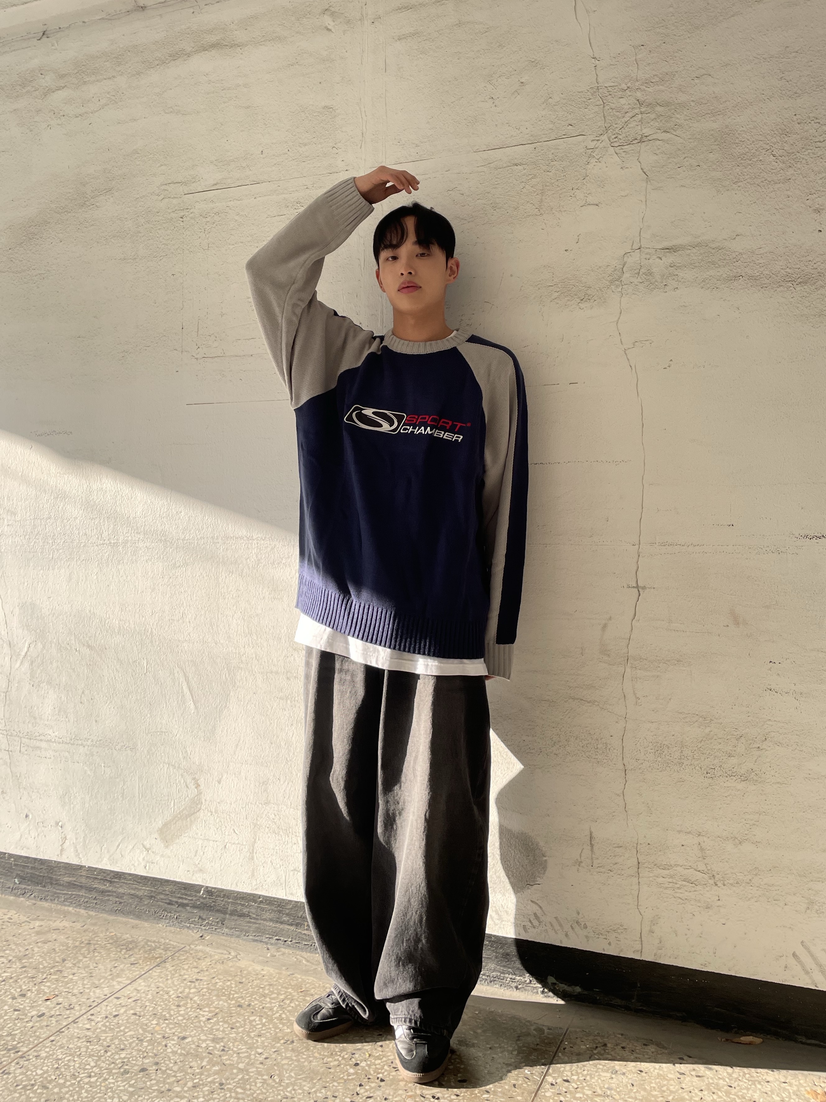 SPORT CHAMBER SC Flash Raglan Sweater Navy 착용 스타일 - 3