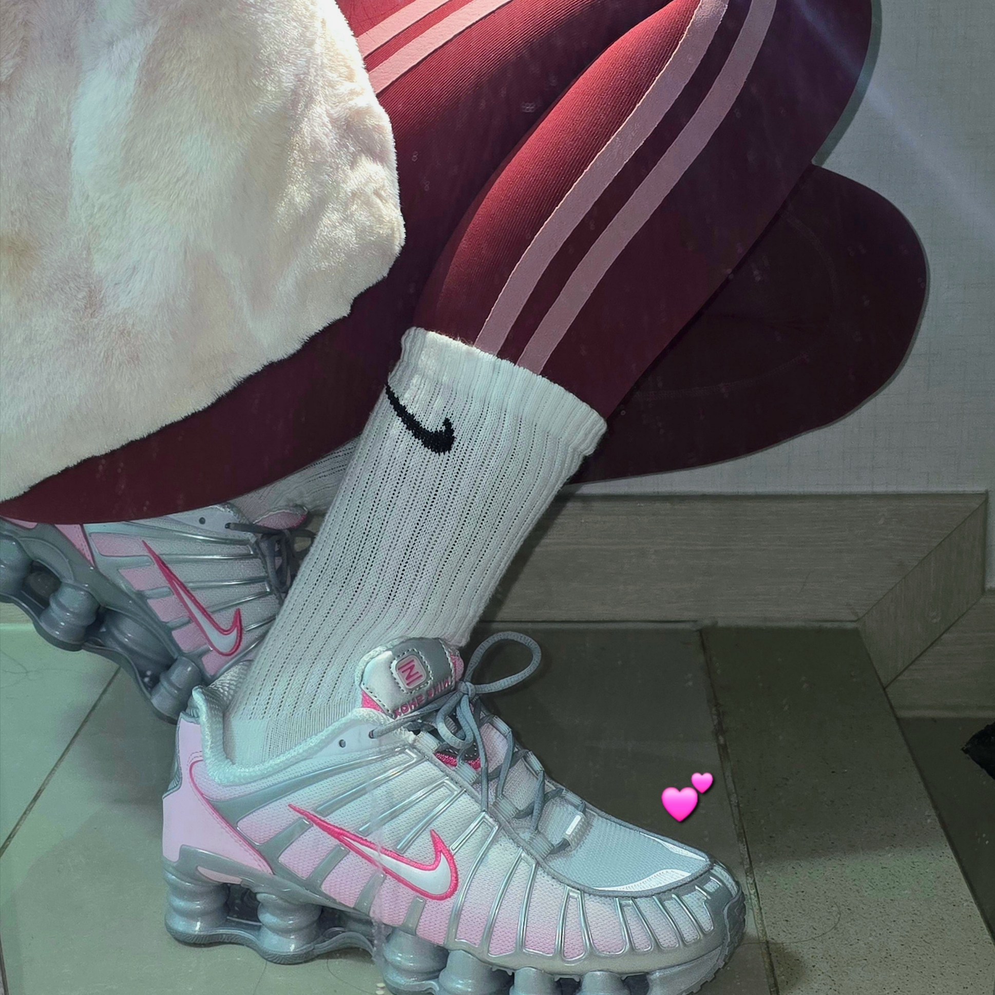 (W) Nike Shox TL Metallic Platinum Pink Foam 착용 스타일