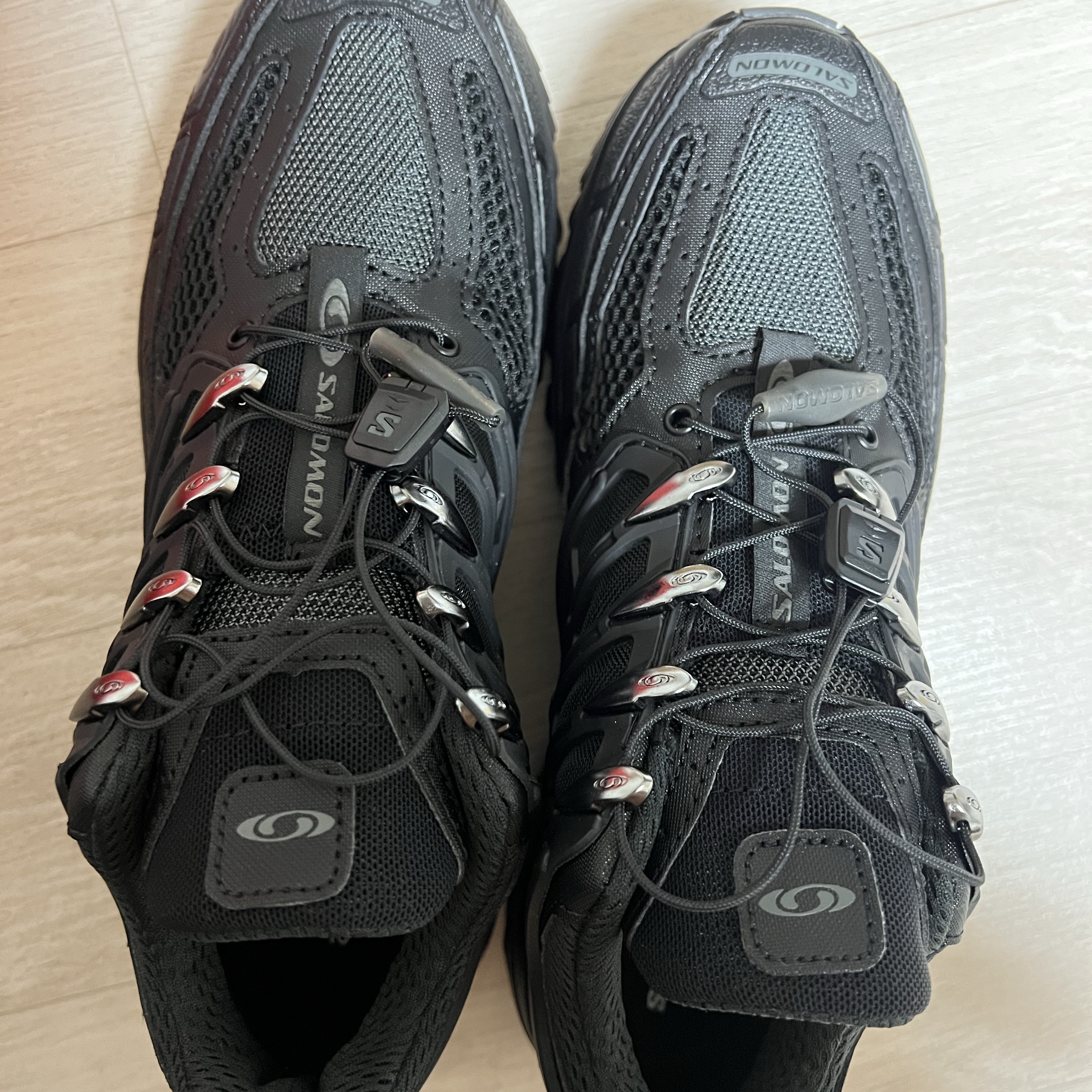 Salomon ACS Pro Black 착용 스타일