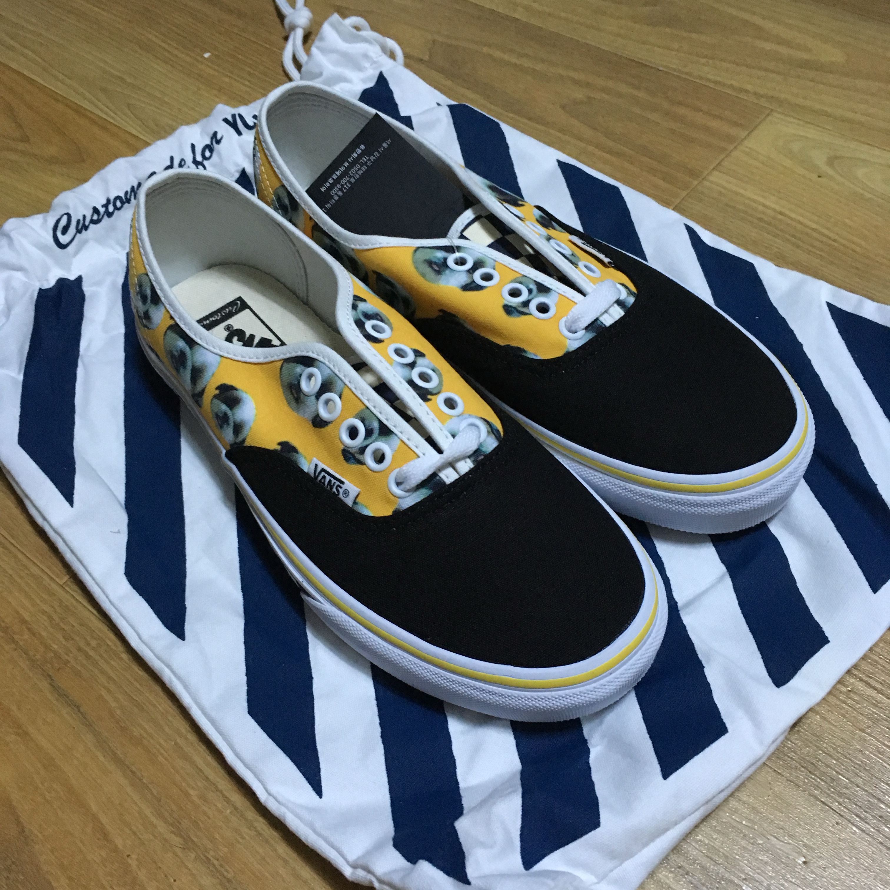 Vans Authentic Black White 착용 스타일 - 1
