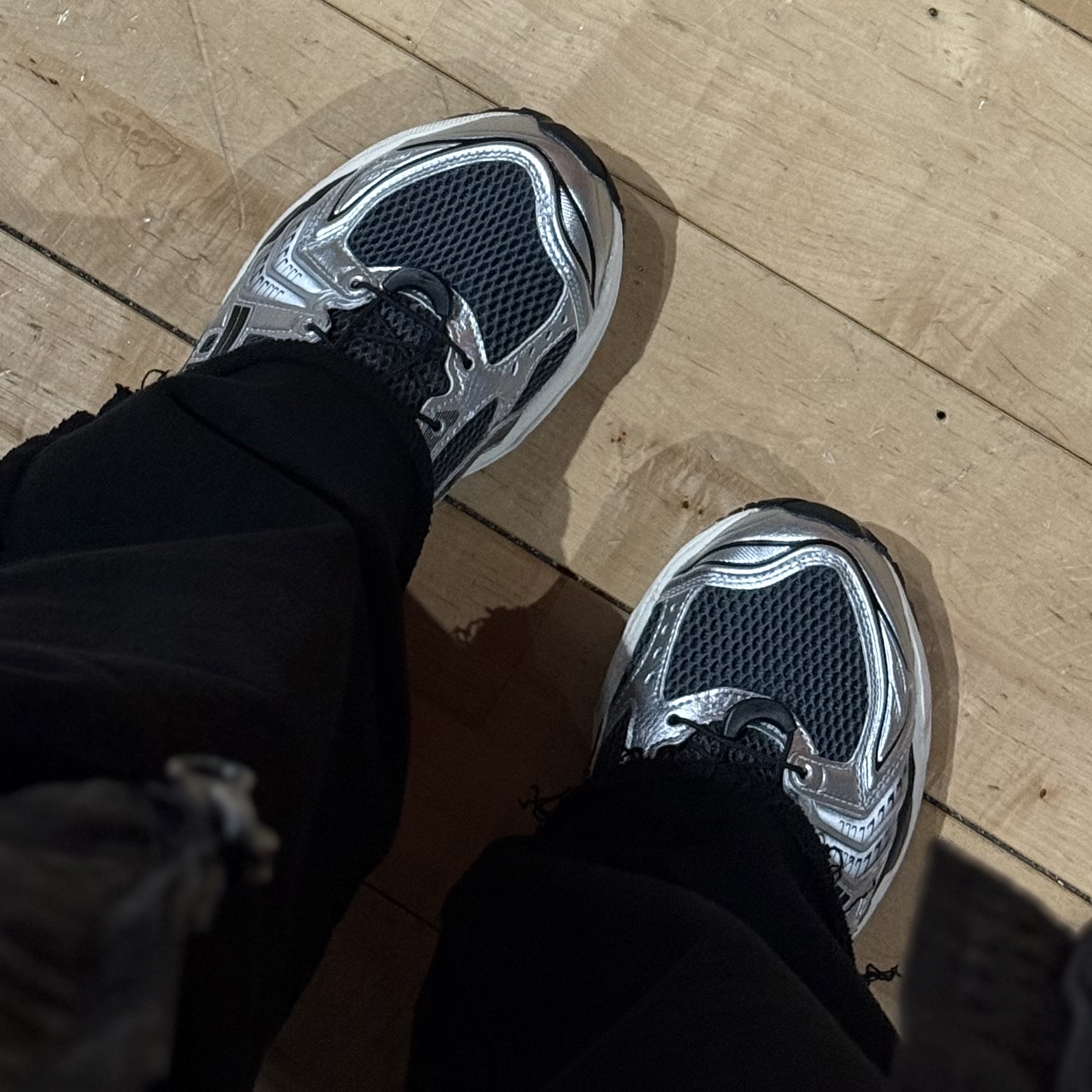Asics Unlimited Gel-Kayano 14 Carrier Grey Black 착용 스타일