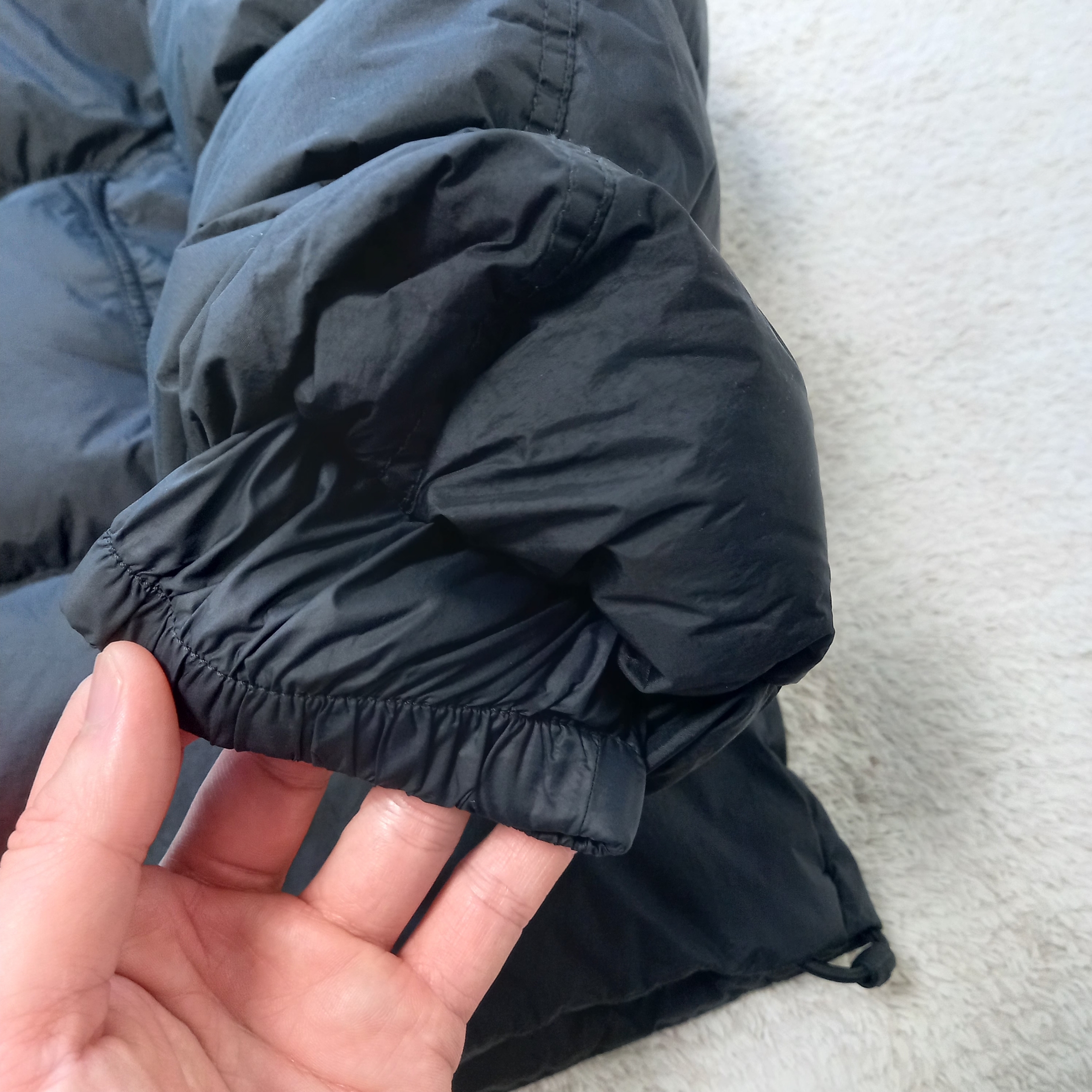 Stone Island 40123 Garment Dyed Crinkle Reps R-NY Down Jacket Black - 24FW 착용 스타일 - 10