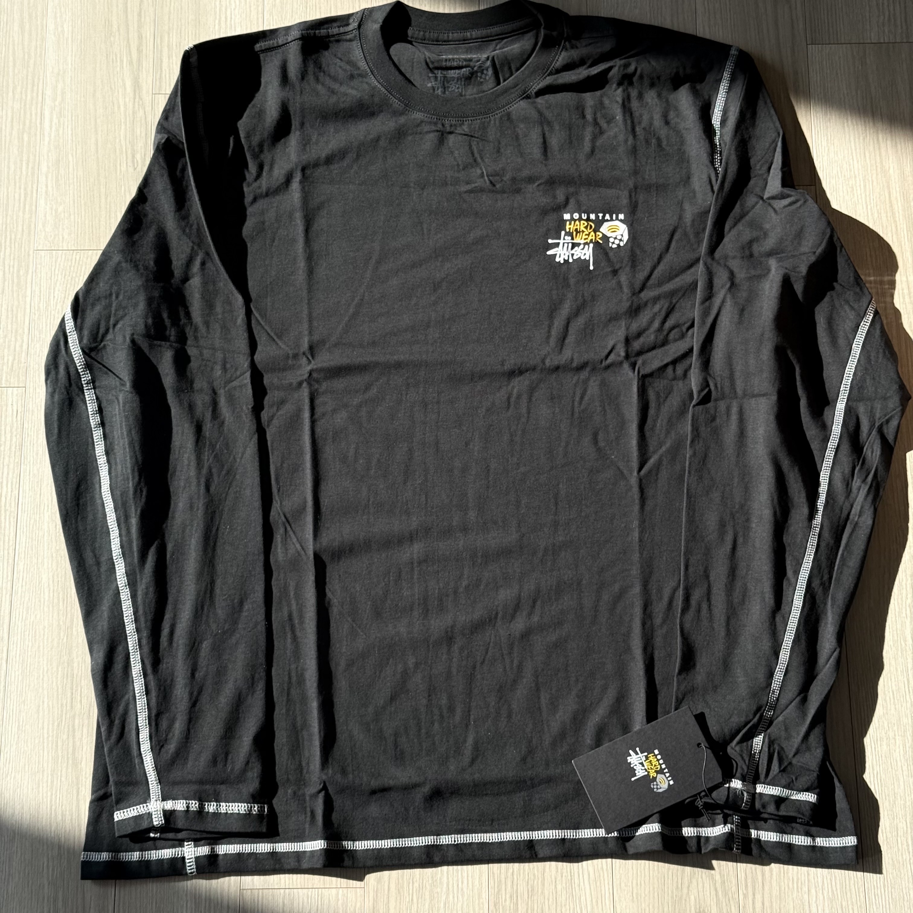 Stussy x Mountain Hardwear LS T-Shirt Stealth Grey 착용 스타일 - 1