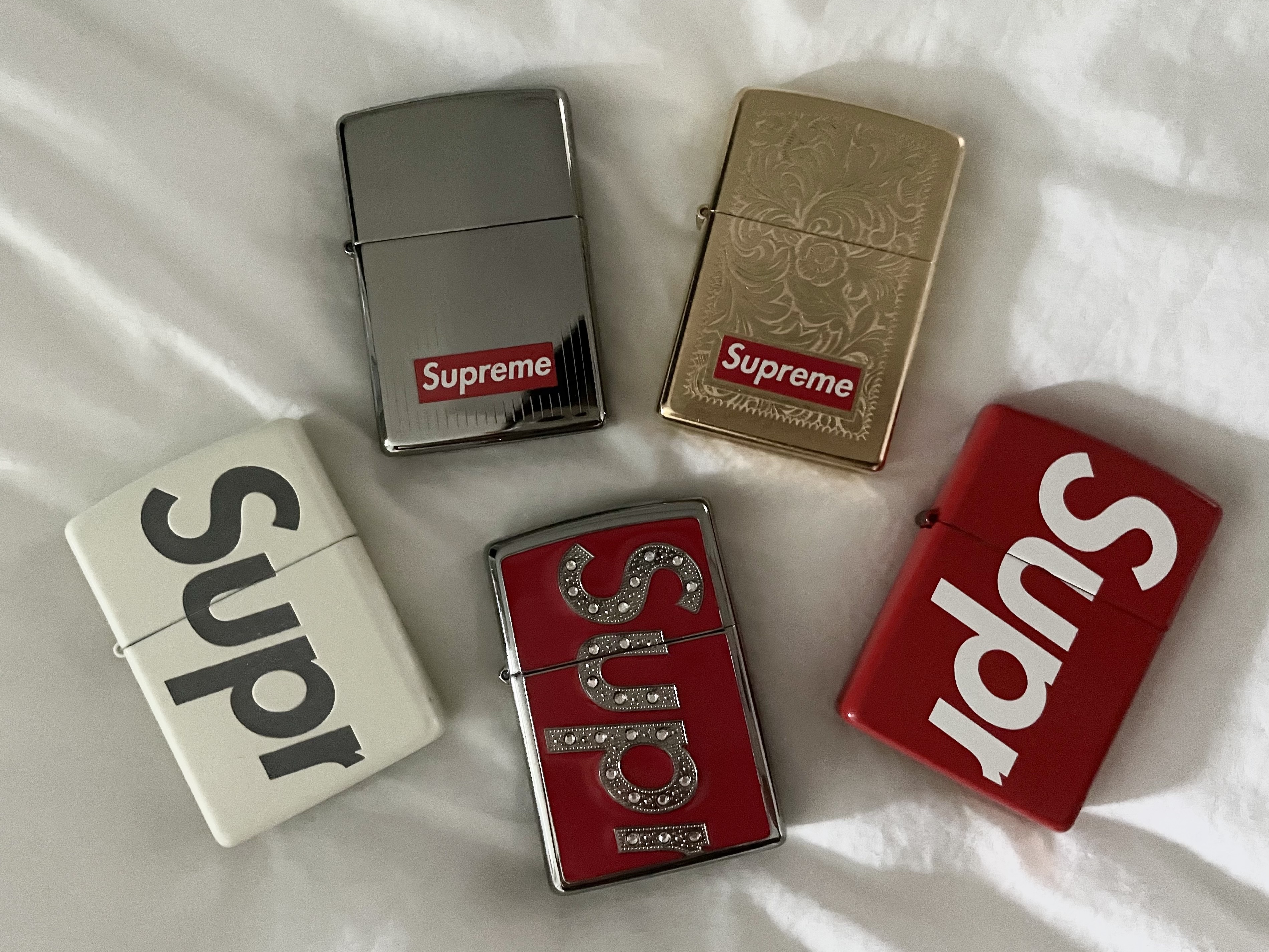 Supreme Logo Zippo Red, Supreme Swarovski Zippo Red - 20FW 착용 스타일