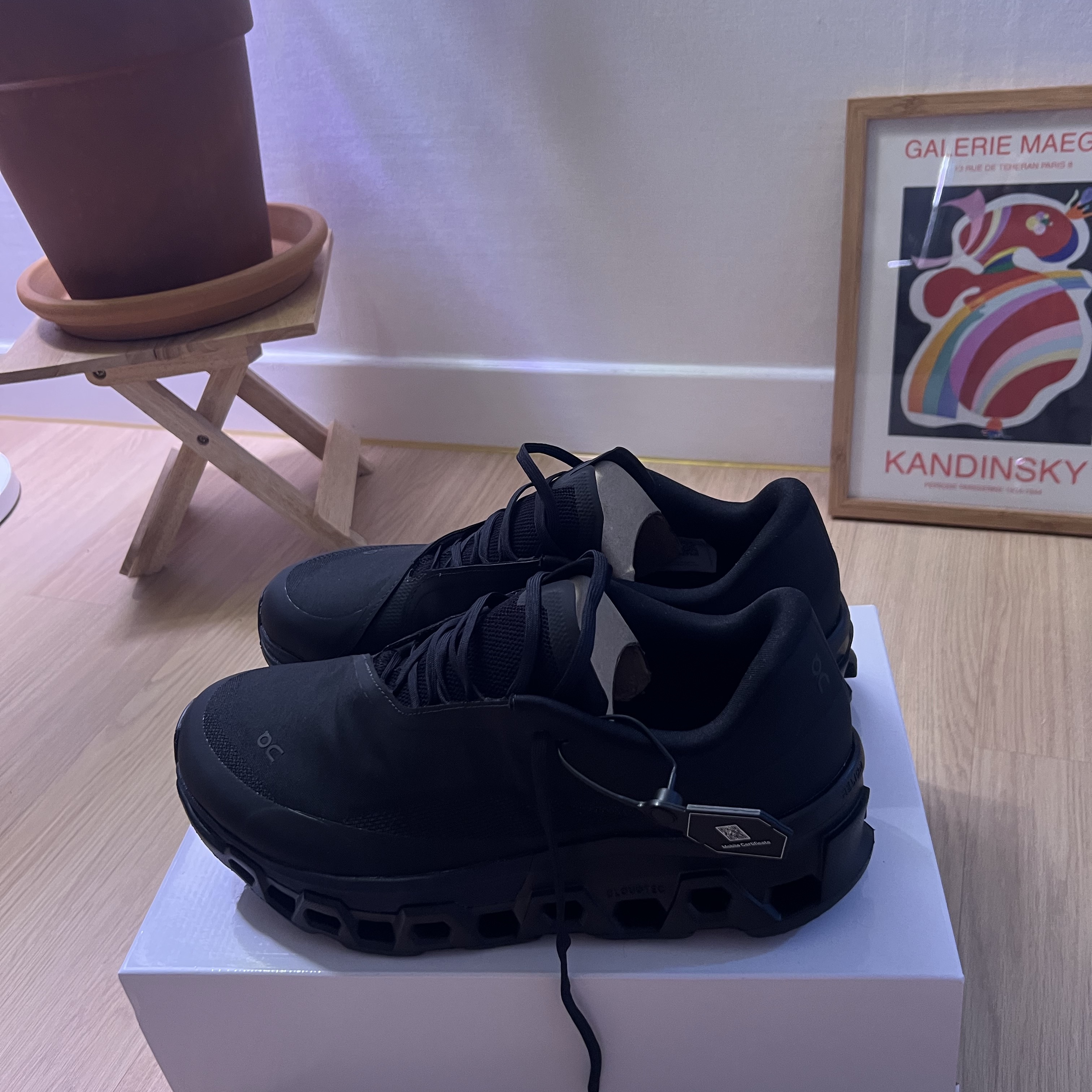 On Running x Post Archive Faction (Paf) Cloudmonster 2 Black Magnet 착용 스타일