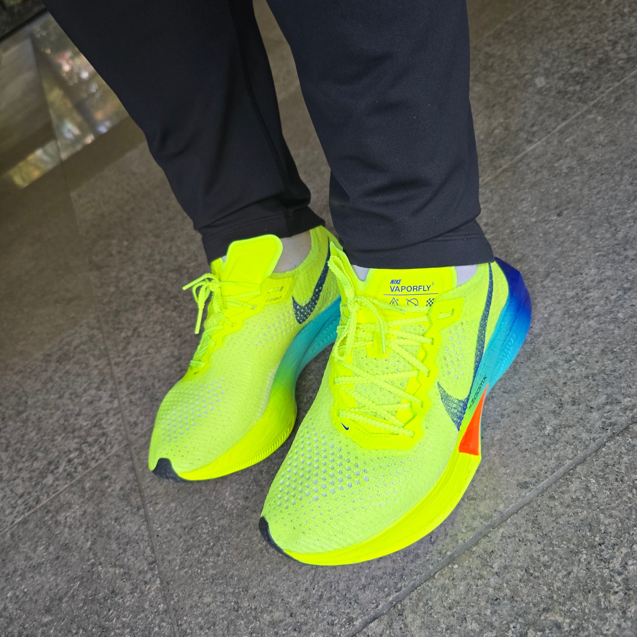Nike ZoomX Vaporfly Next% 3 Volt Scream Green 착용 스타일