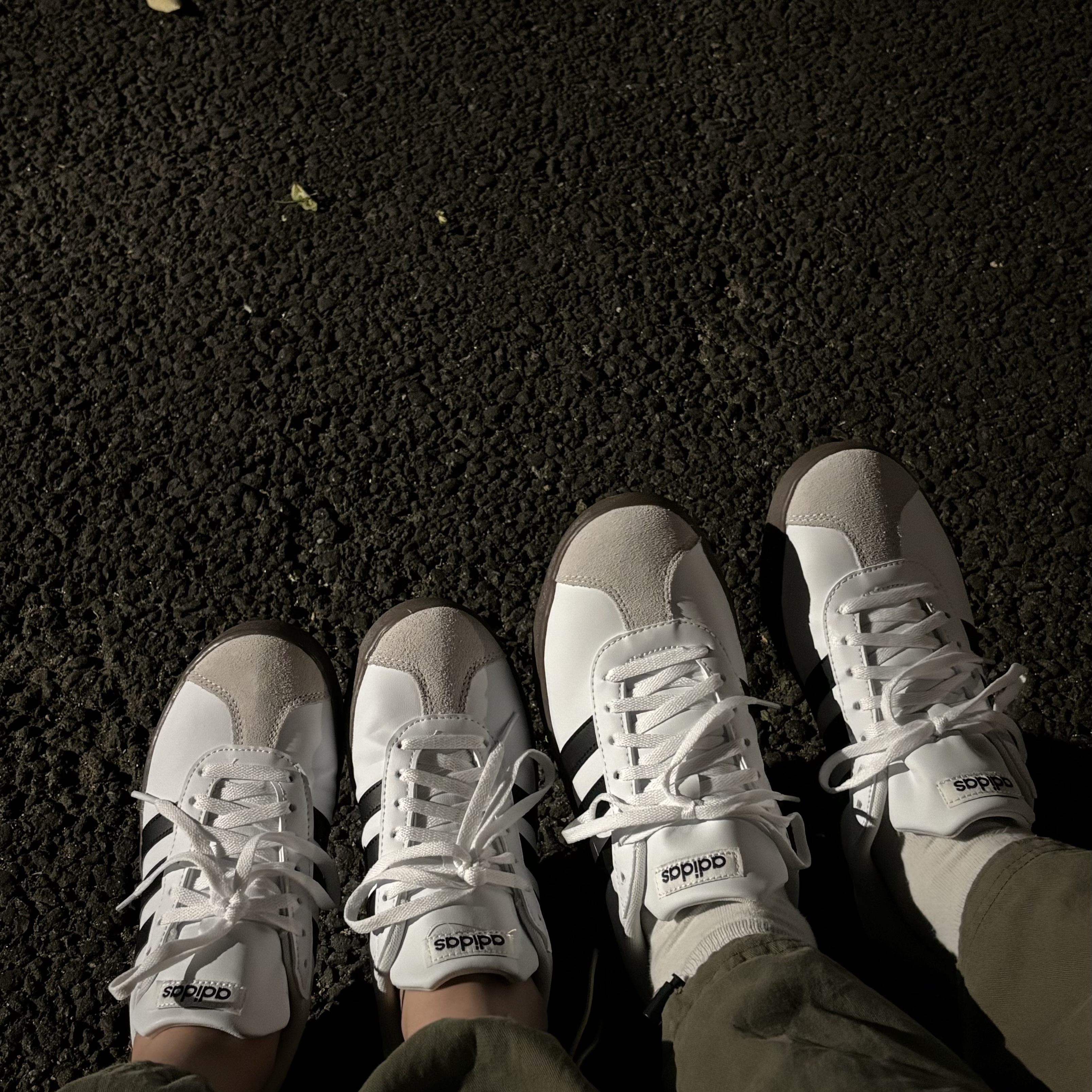 (W) Adidas VL Court Base Cloud White Core Black, Adidas VL Court Base Cloud White Core Black 착용 스타일