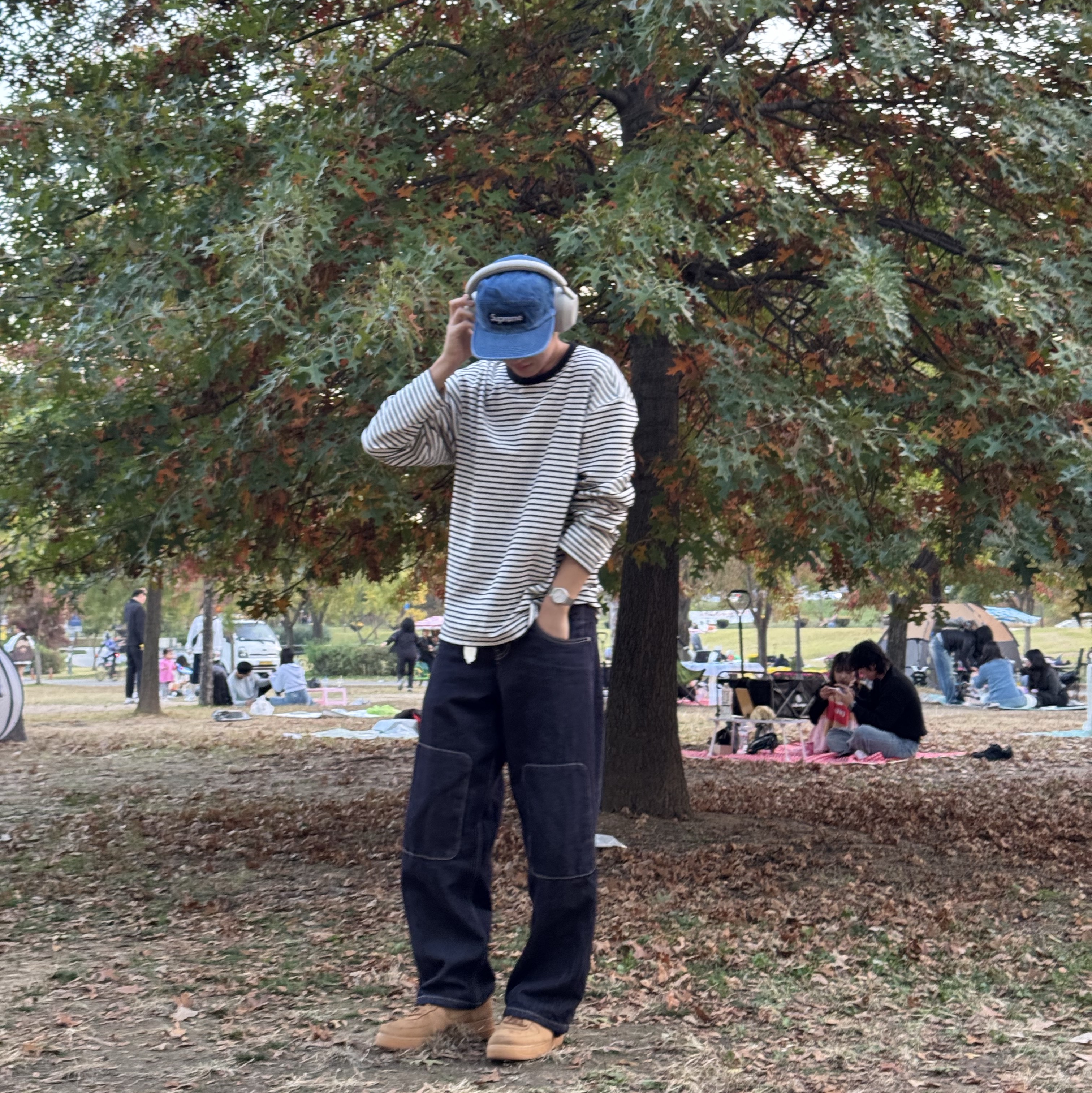 Supreme Washed Chino Twill Camp Cap Denim - 23FW, Sony WH-1000XM5 Silver (Korean Ver.) 착용 스타일 - 2