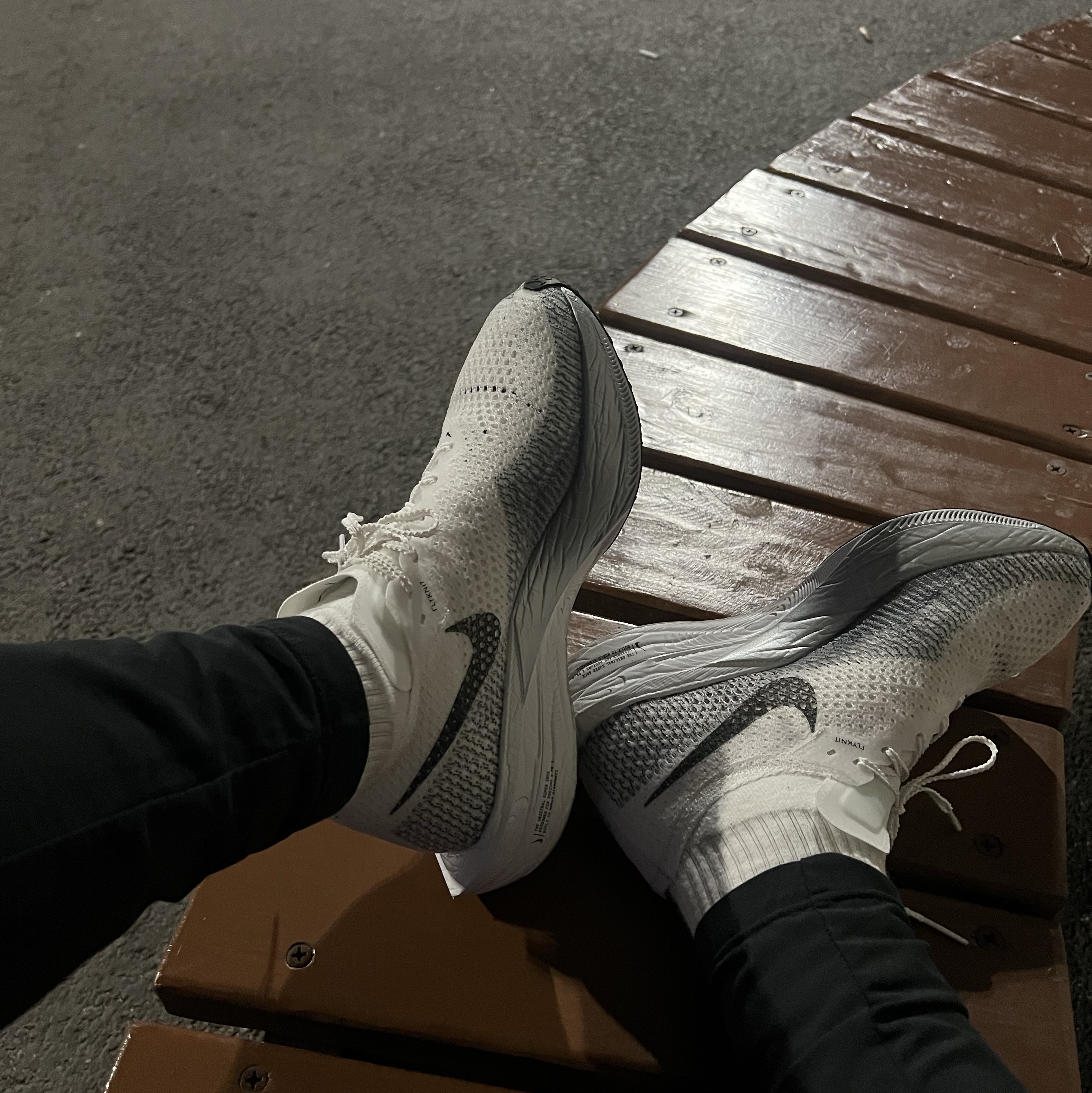Nike ZoomX Vaporfly Next% 3 White Grey 착용 스타일