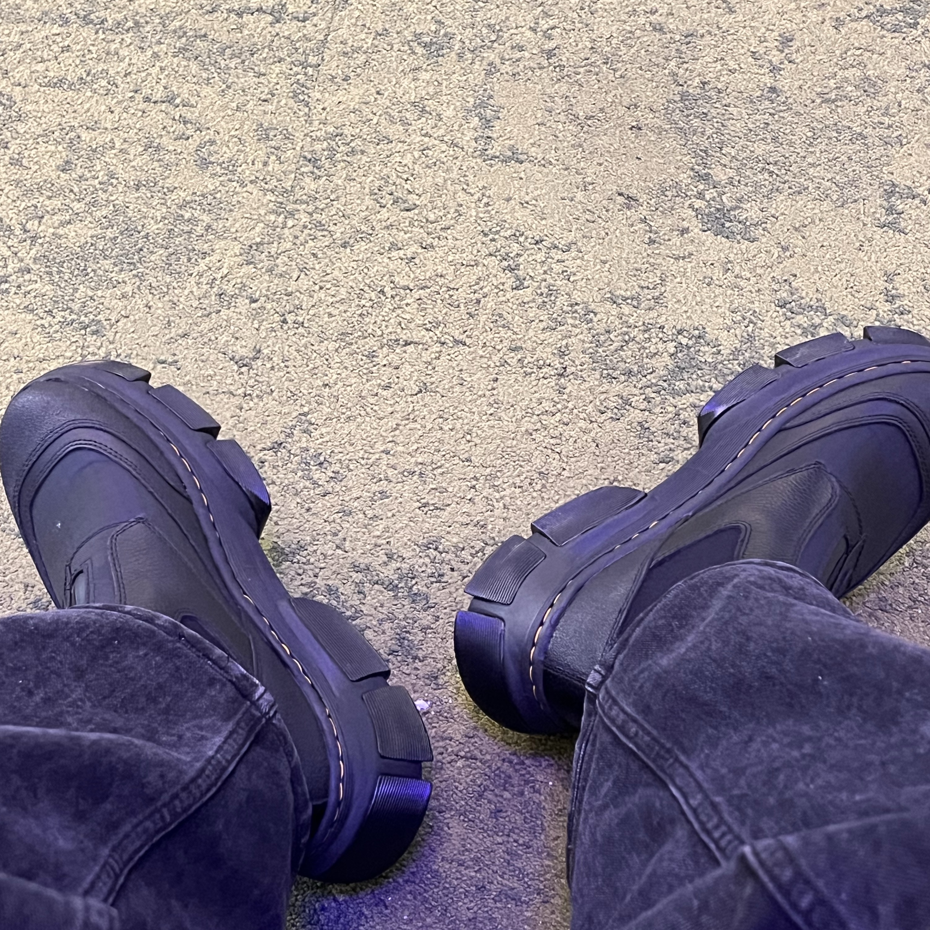 Dr. Martens 2976 DMXL Chelsea Boots Black - 24FW 착용 스타일 - 2