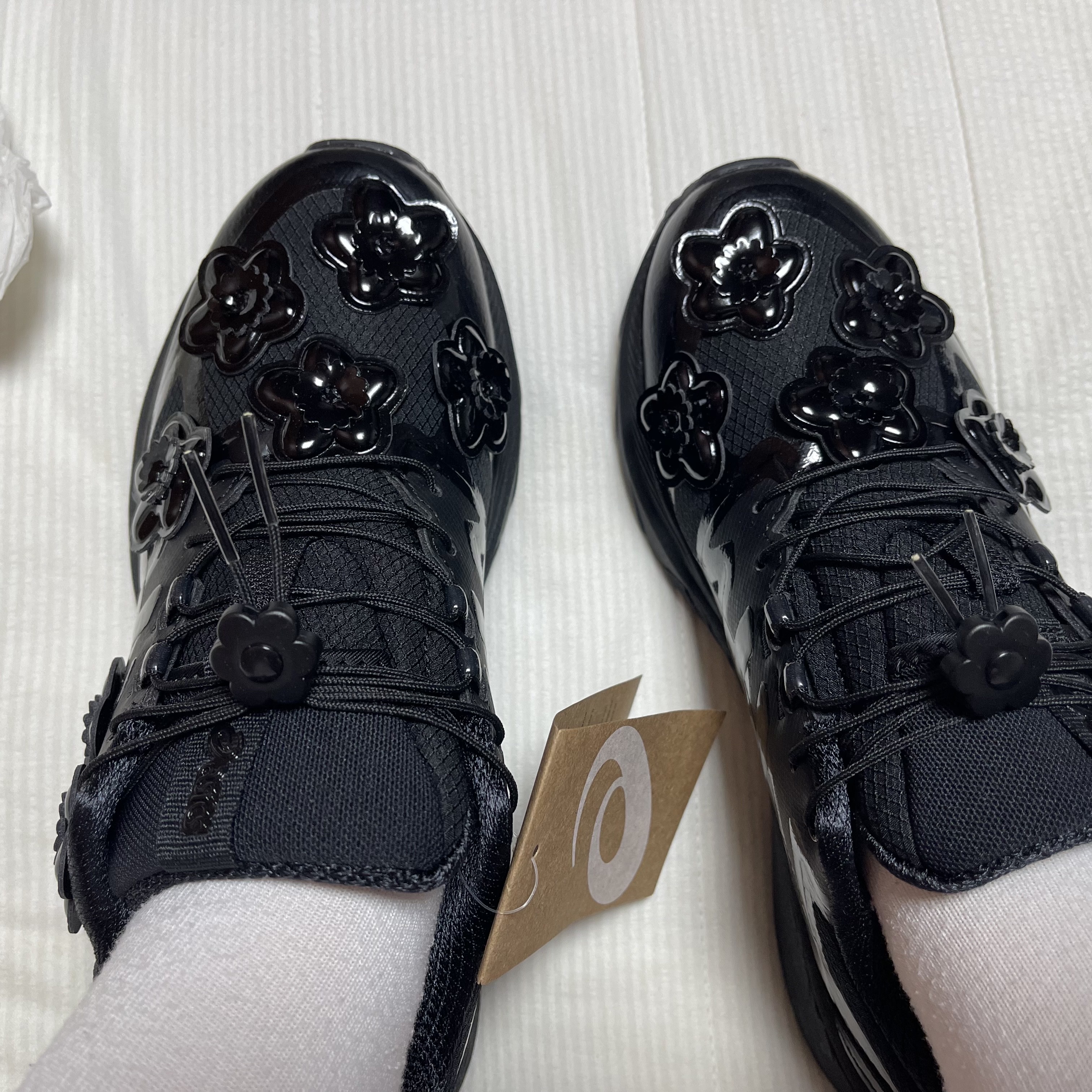 Asics x Cecilie Bahnsen Gel-Terrain Black 착용 스타일 - 2