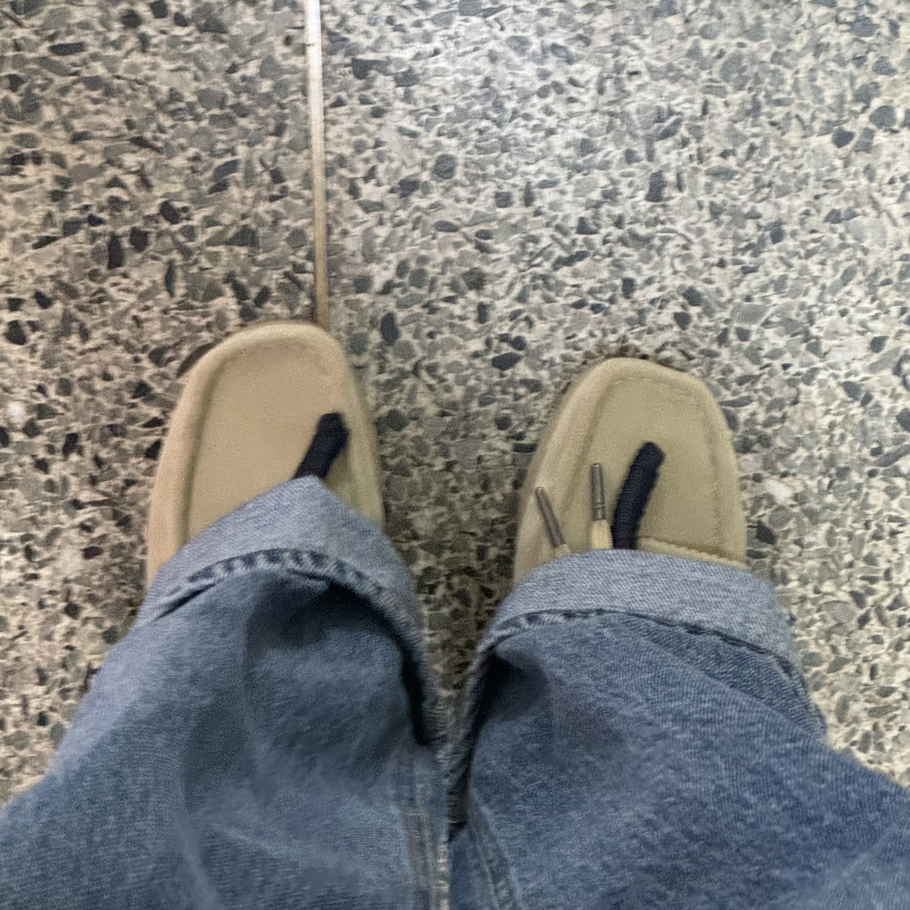 (W) Clarks Wallabee Maple Suede 착용 스타일
