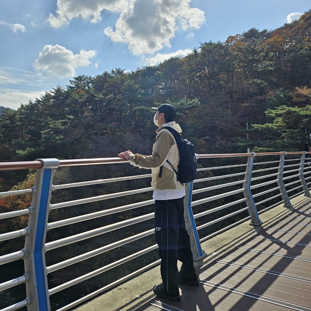 Arc'teryx x Beams Squamish Hoody Nagomi, Salomon Trailblazer 10 Black 착용 스타일
