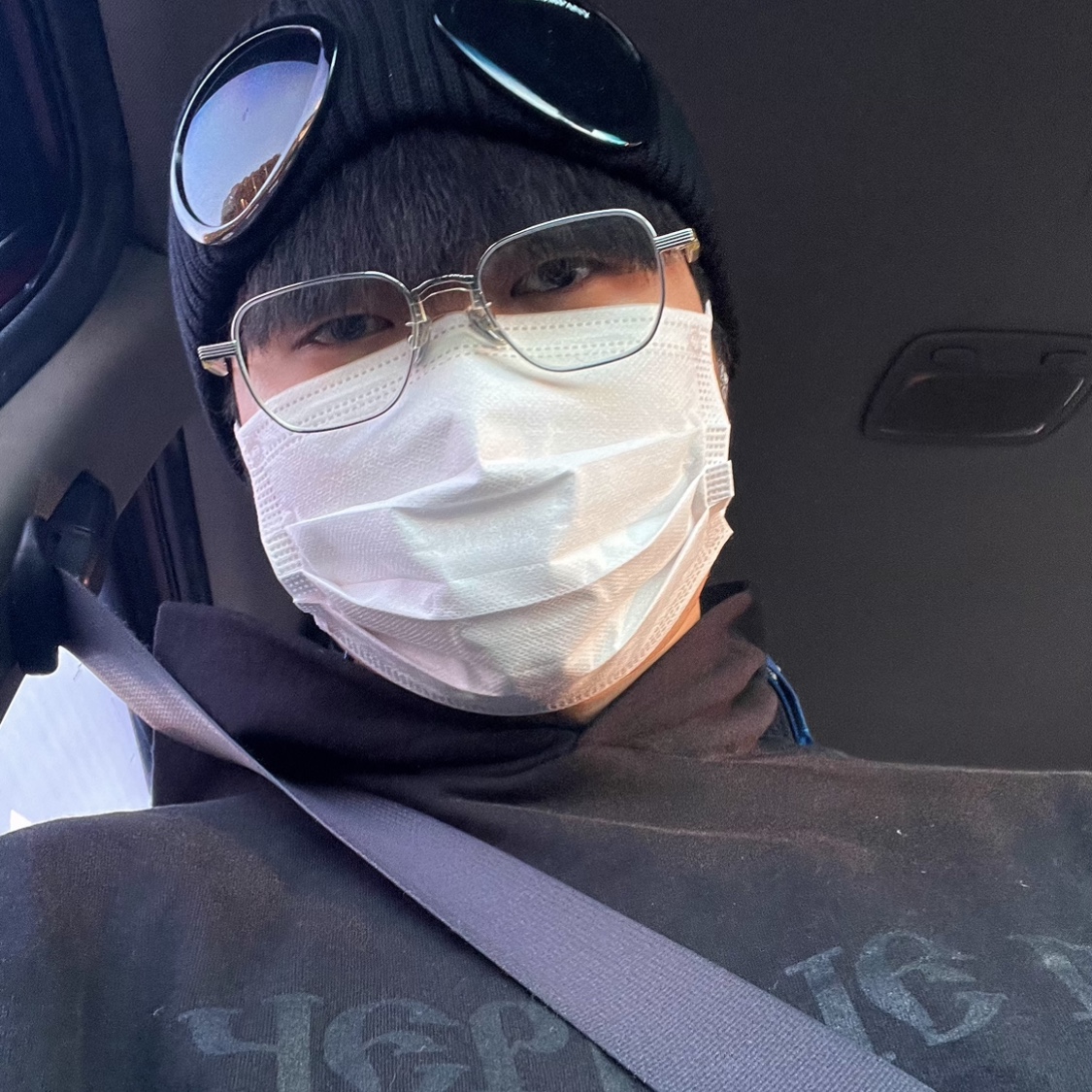 C.P. Company Cotton Goggle Beanie Black - 23SS, Gentle Monster Catta C2 Silver 착용 스타일 - 1