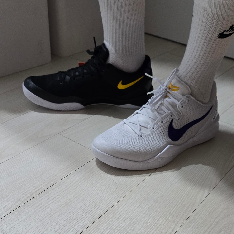 Nike Kobe 8 Protro Black and University Gold, Nike Kobe 8 Protro White and Court Purple 착용 스타일