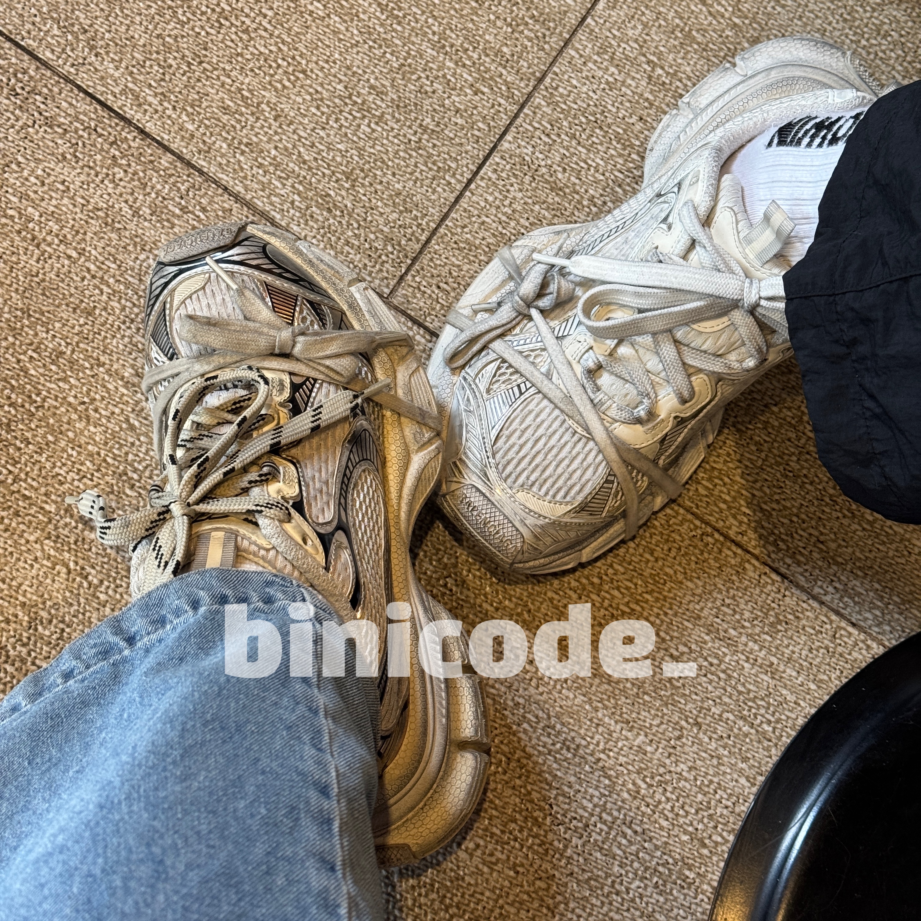 Balenciaga 3XL Sneakers Beige, Balenciaga 3XL Sneakers White 착용 스타일