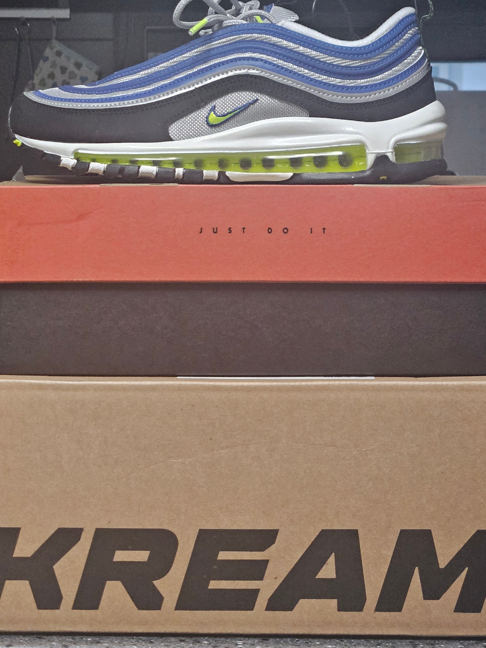 Nike Air Max 97 OG Atlantic Blue and Voltage Yellow 착용 스타일