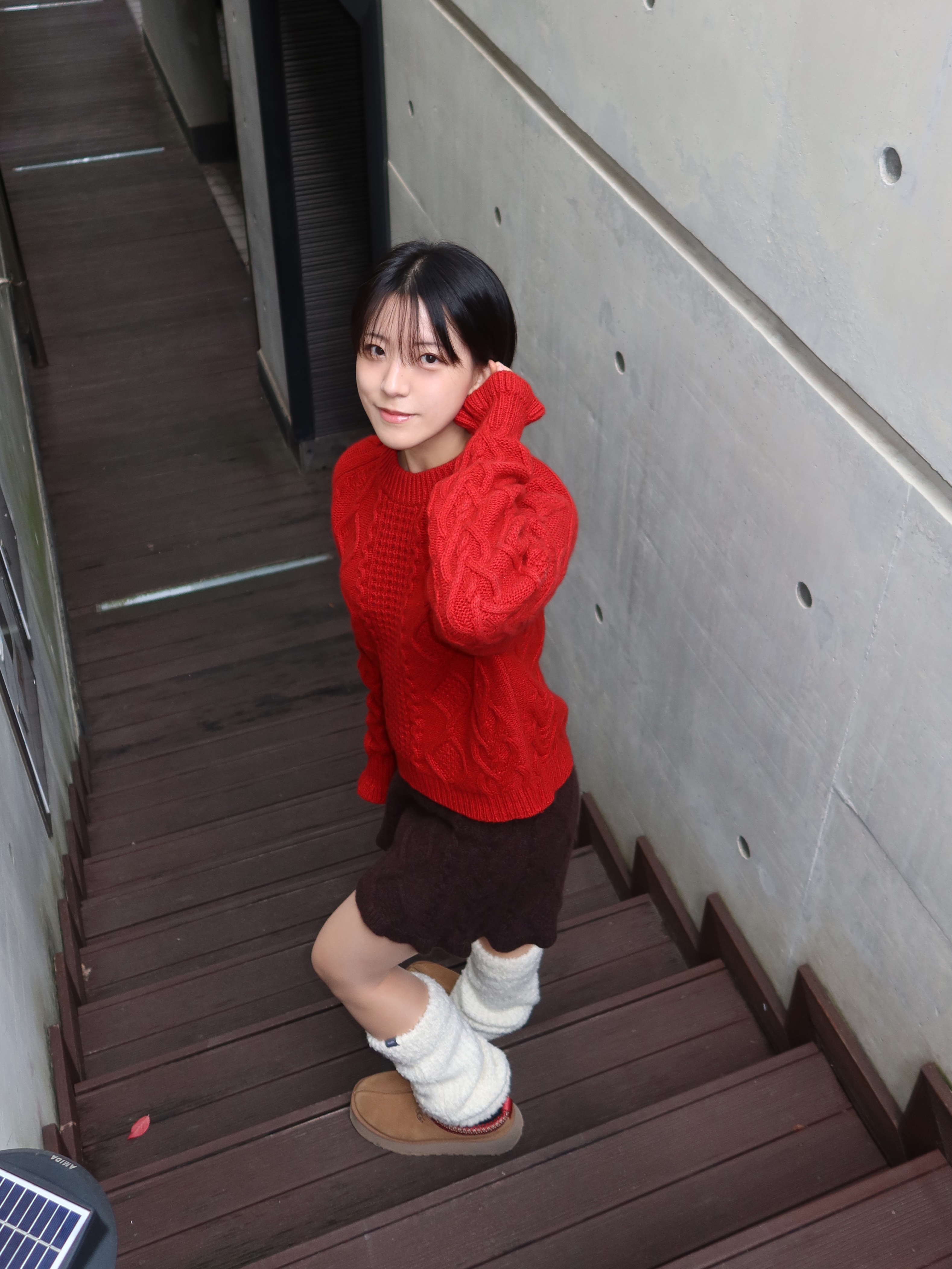 (W) UGG Tazz Slipper Chestnut 착용 스타일