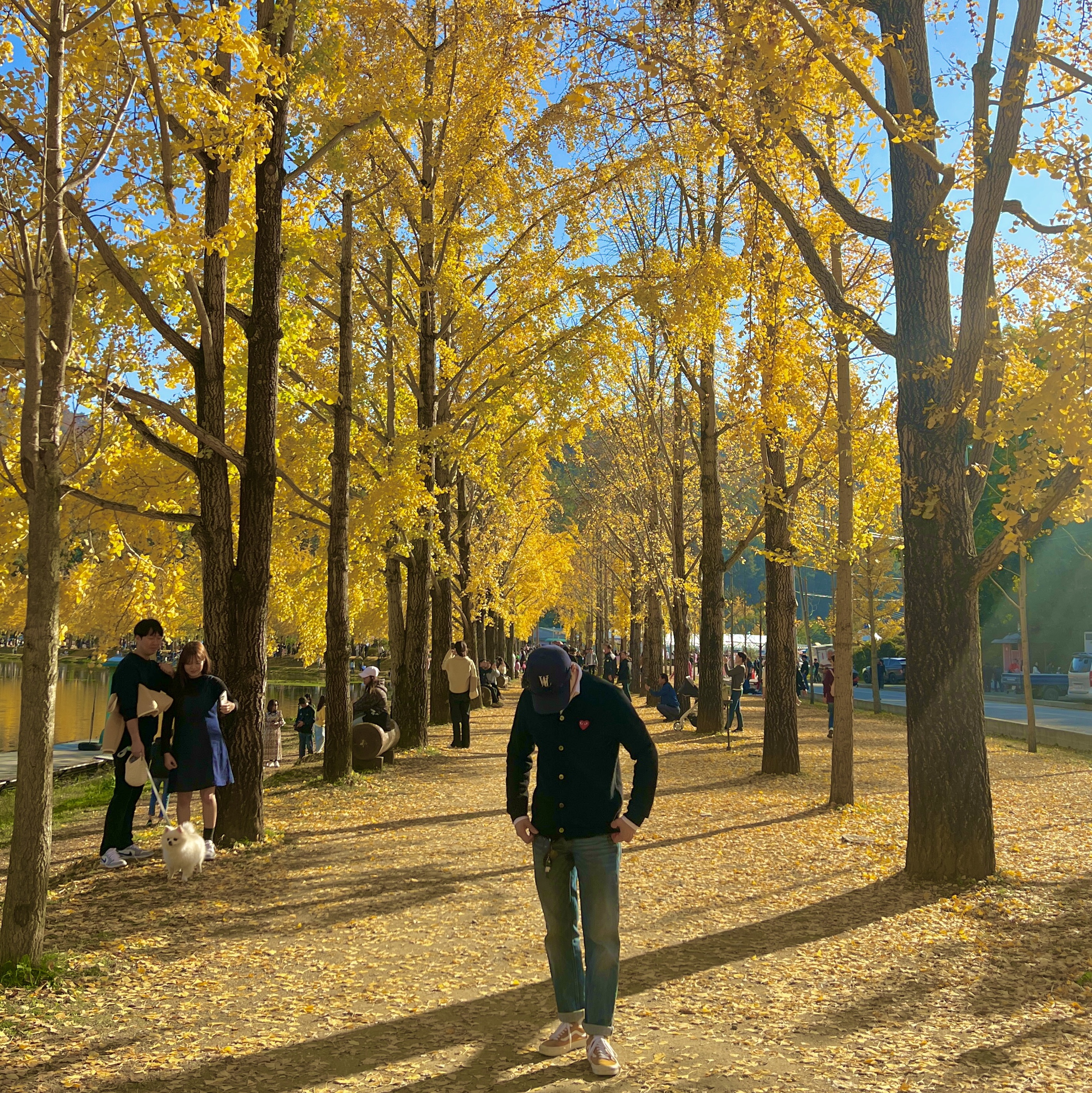 Play Comme des Garcons Knit Red Heart Cardigan Black 착용 스타일 - 1