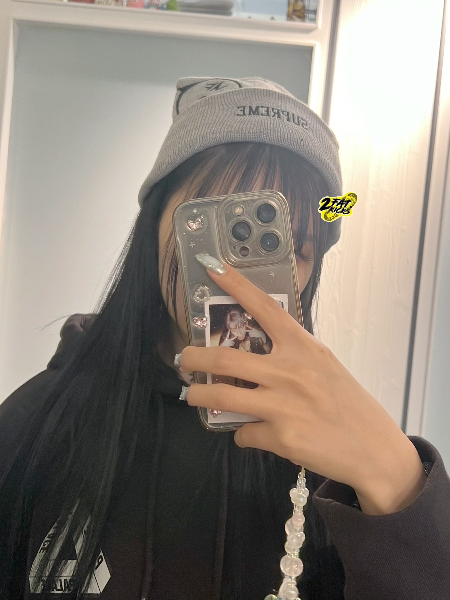 Supreme MF Doom Beanie Black - 23FW, Supreme MF Doom Beanie Heather Grey - 23FW 착용 스타일 - 3